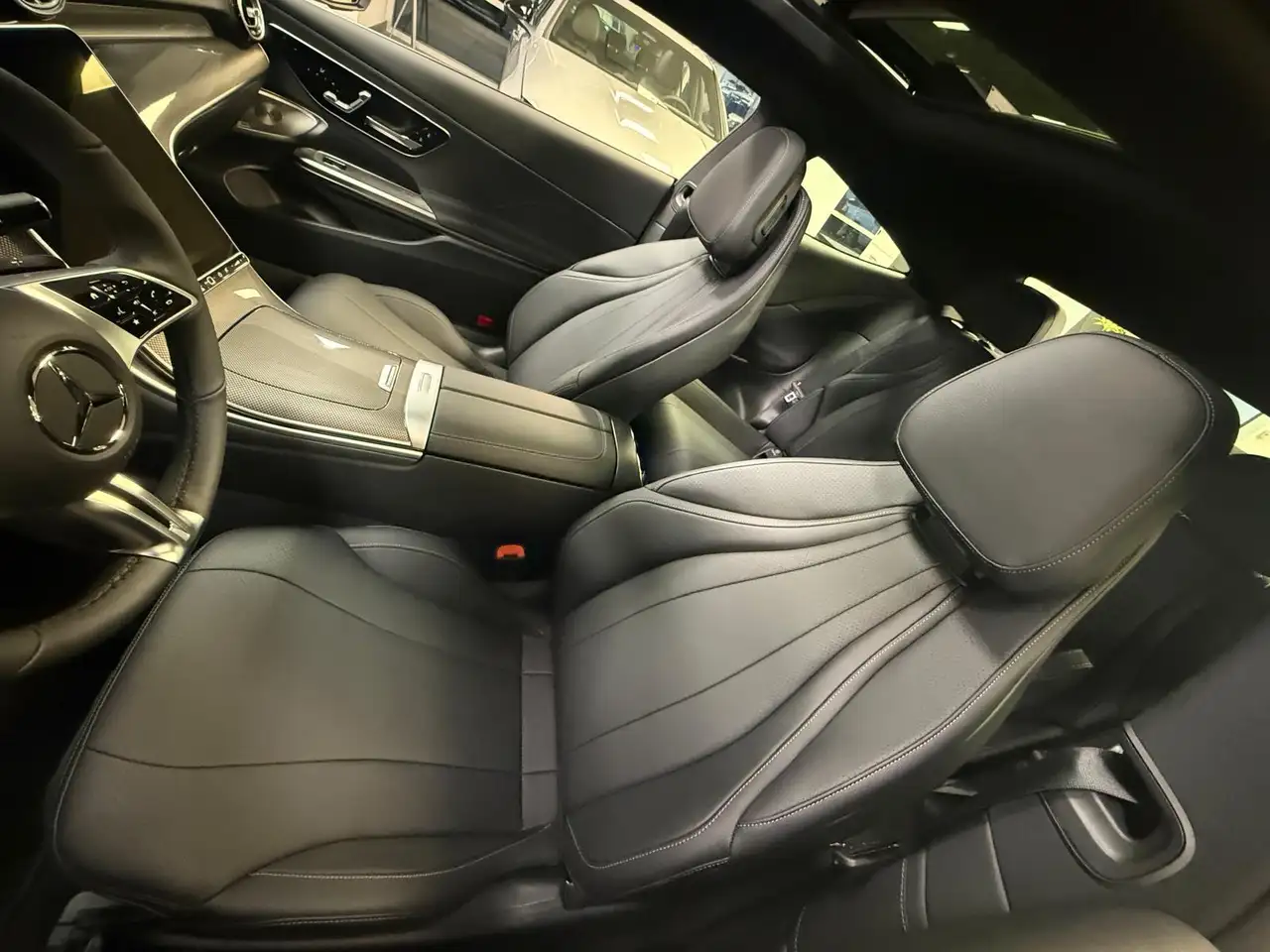 Mercedes-Benz CLE снимка Mercedes-Benz CLE