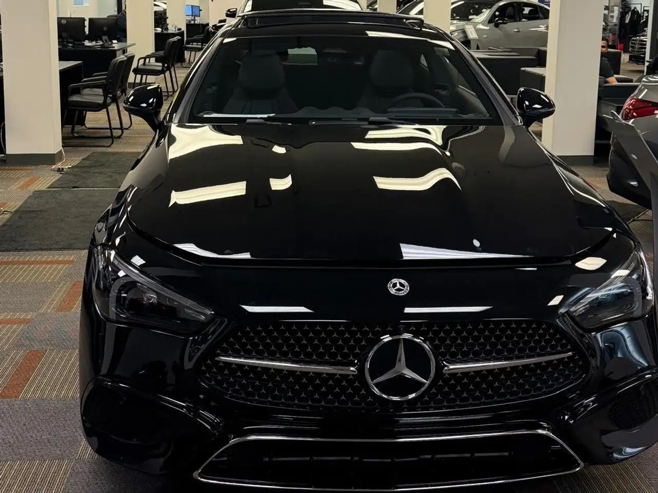 Mercedes-Benz CLE снимка Mercedes-Benz CLE