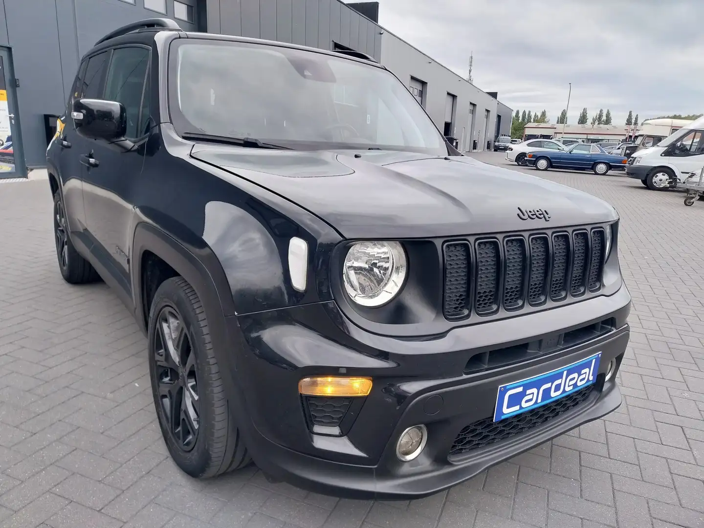 Jeep Renegade 1.0 T3 Black Star/GPS/BLUETOOTH/GARANTIE/ Zwart - 1