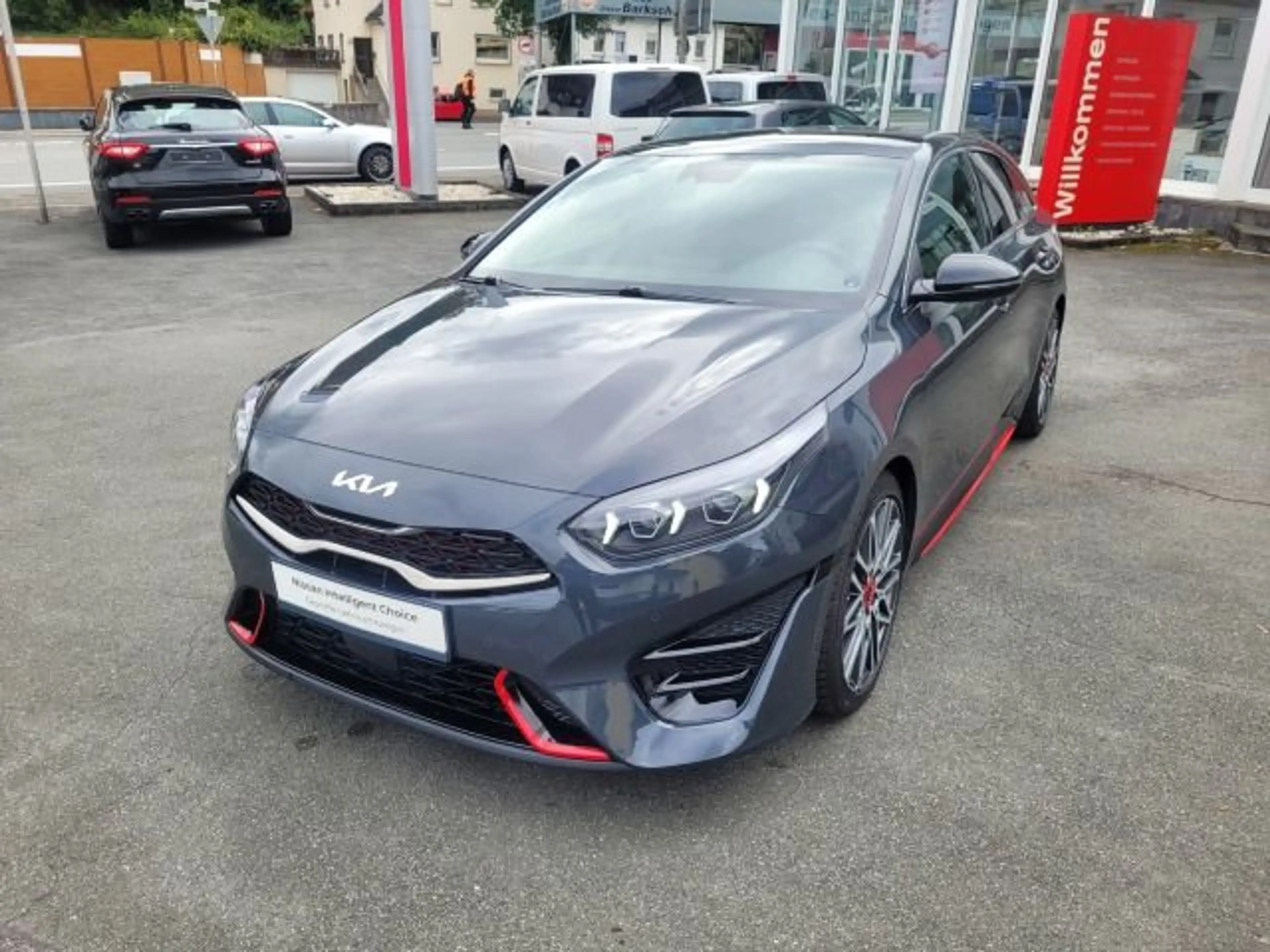 Kia Ceed / cee'd Ceed GT — photo 2
