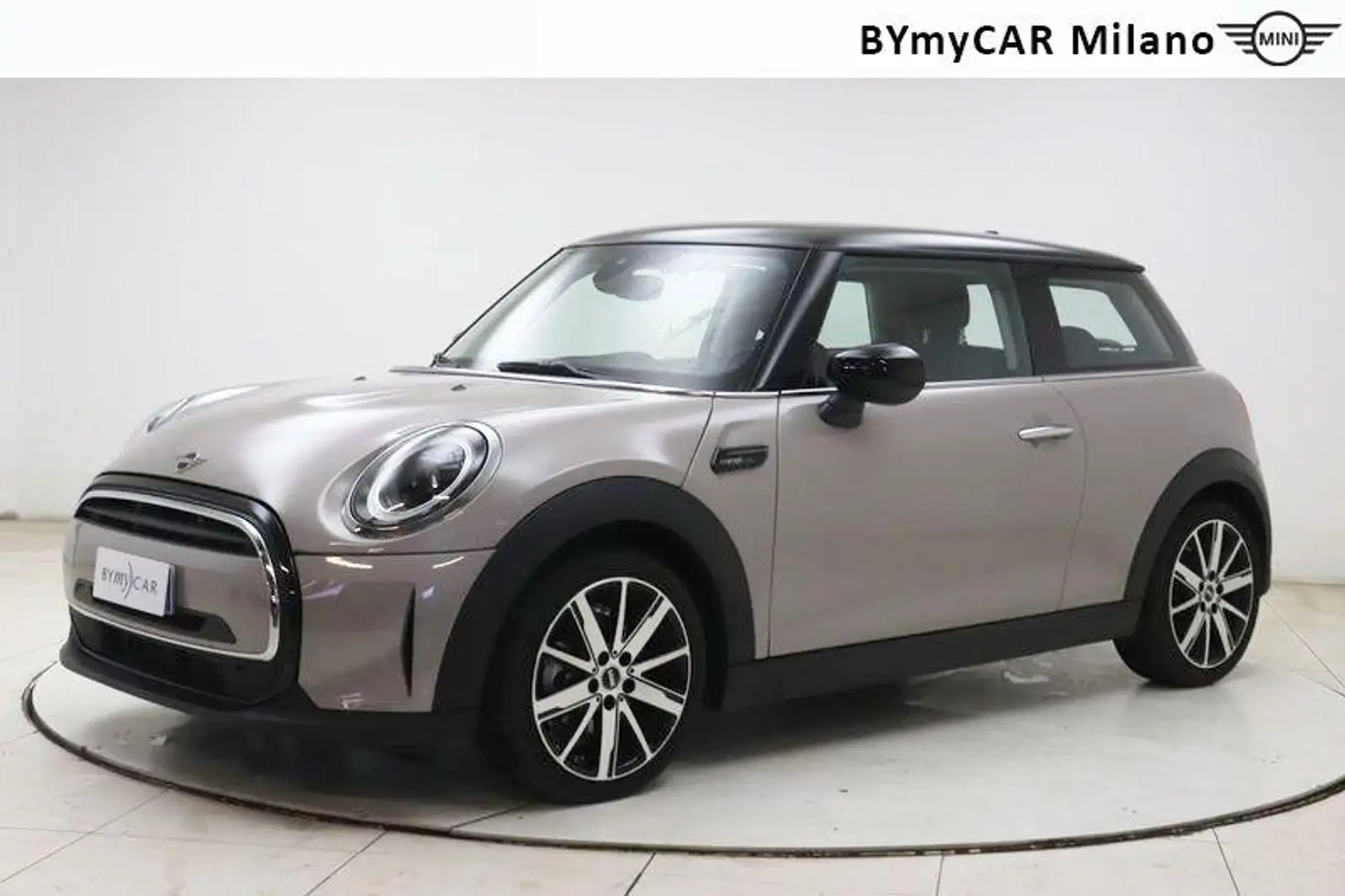 MINI Cooper 1.5 TwinPower Turbo Cooper Grey - 1