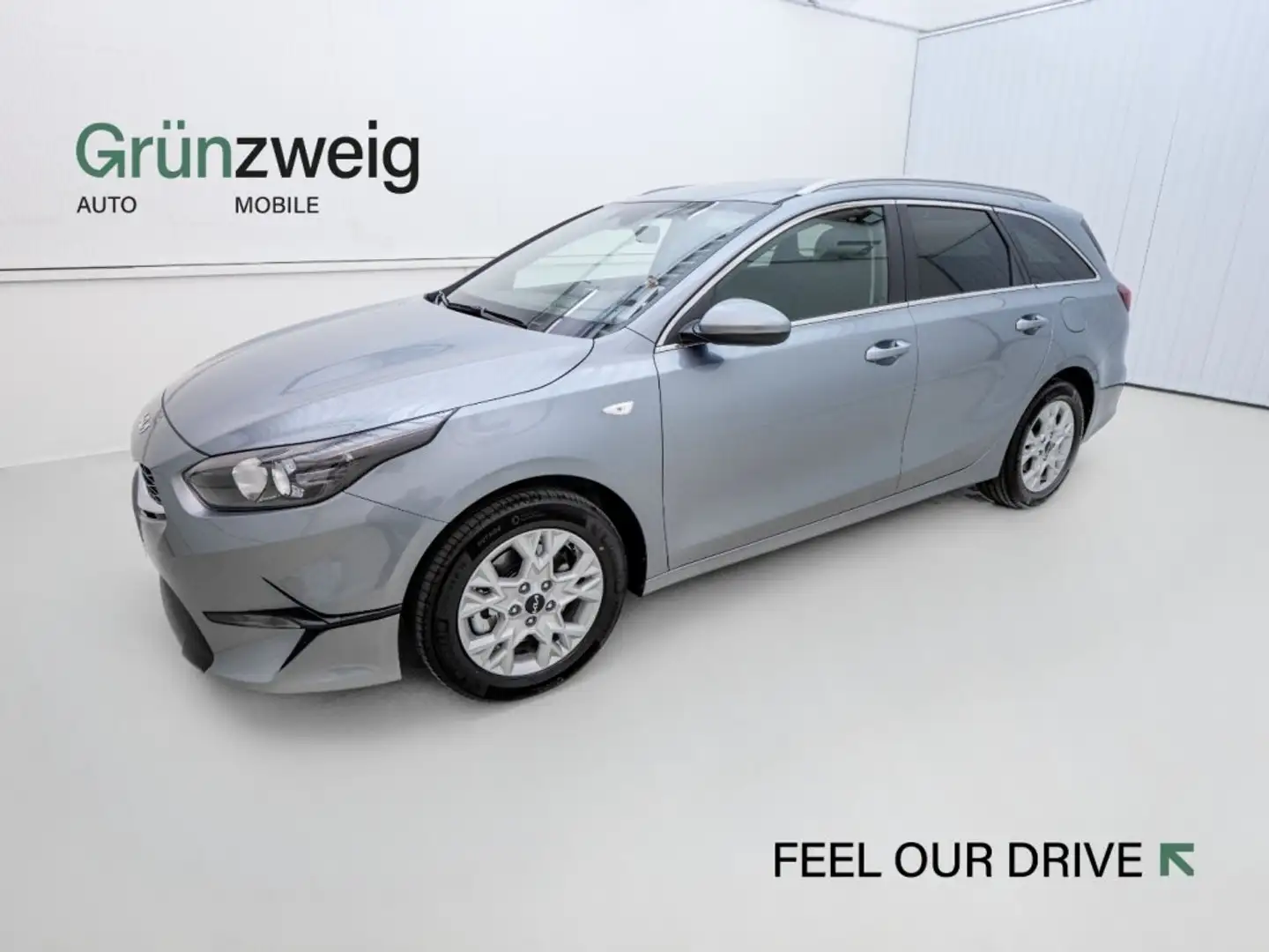 Kia Ceed SW / cee'd SW CEEDSW/SILBER/UVO/1.5 TGDI/MT6/140 Silber - 1