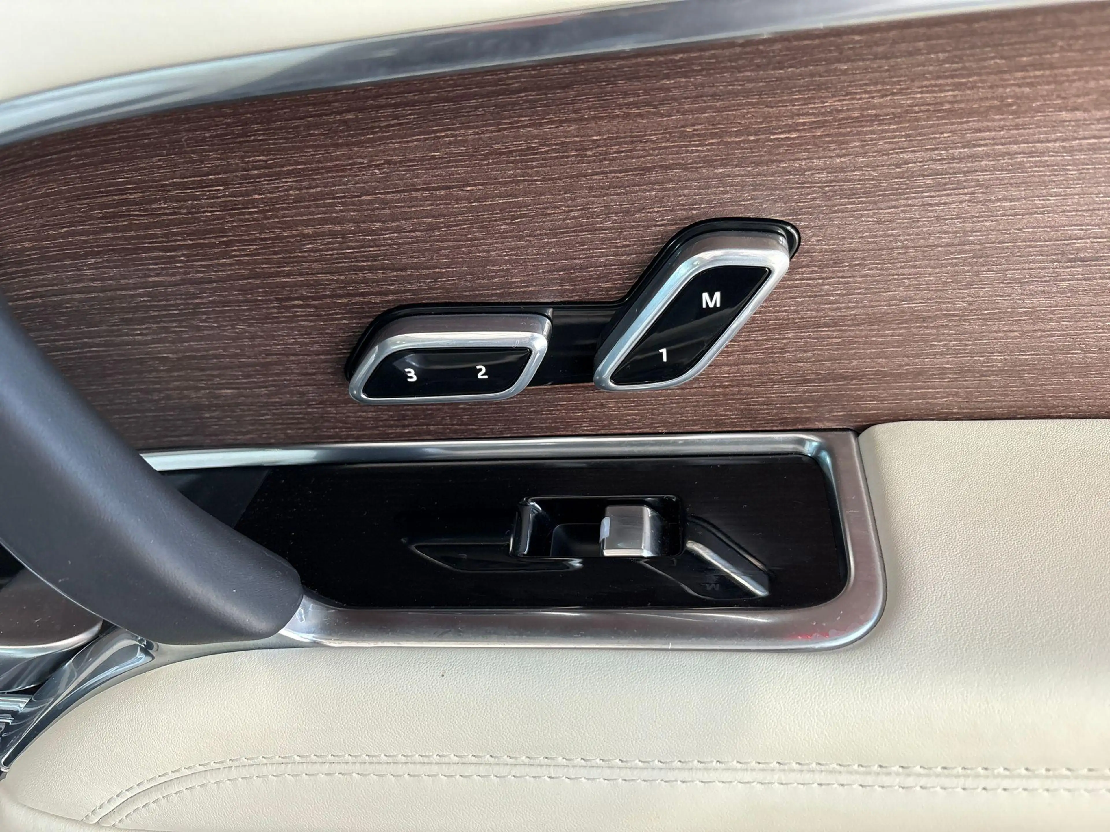 Land Rover Range Rover P460e AUTOBIOGRAPHY TOURMALINE BROWN|PERLINO - SHA — photo 11