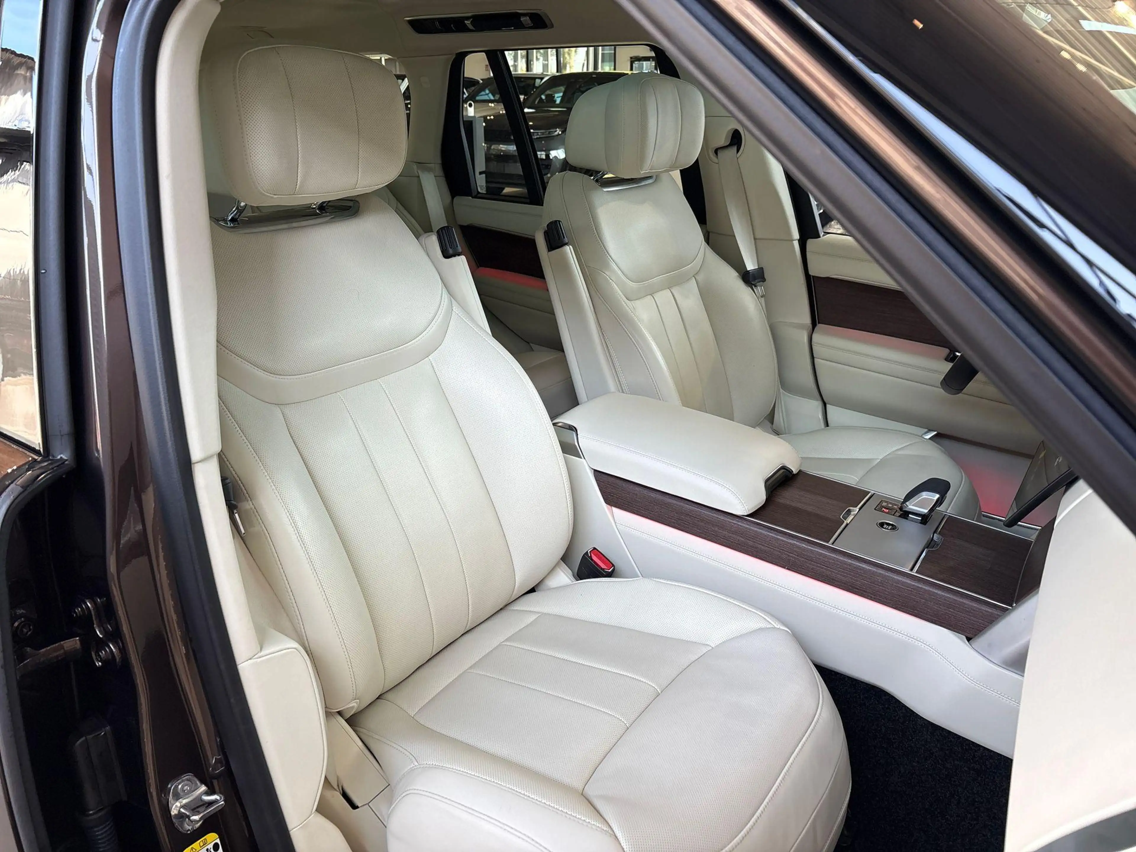 Land Rover Range Rover P460e AUTOBIOGRAPHY TOURMALINE BROWN|PERLINO - SHA — photo 10