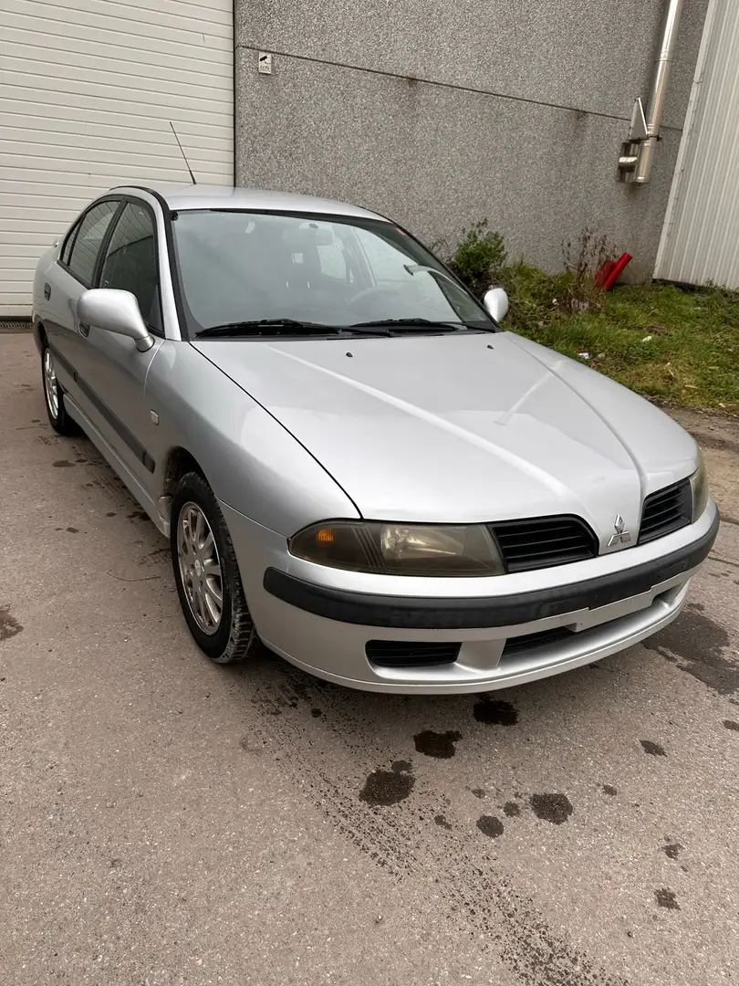 Mitsubishi Carisma 1.6i 16v Smash Grand Slam - 2