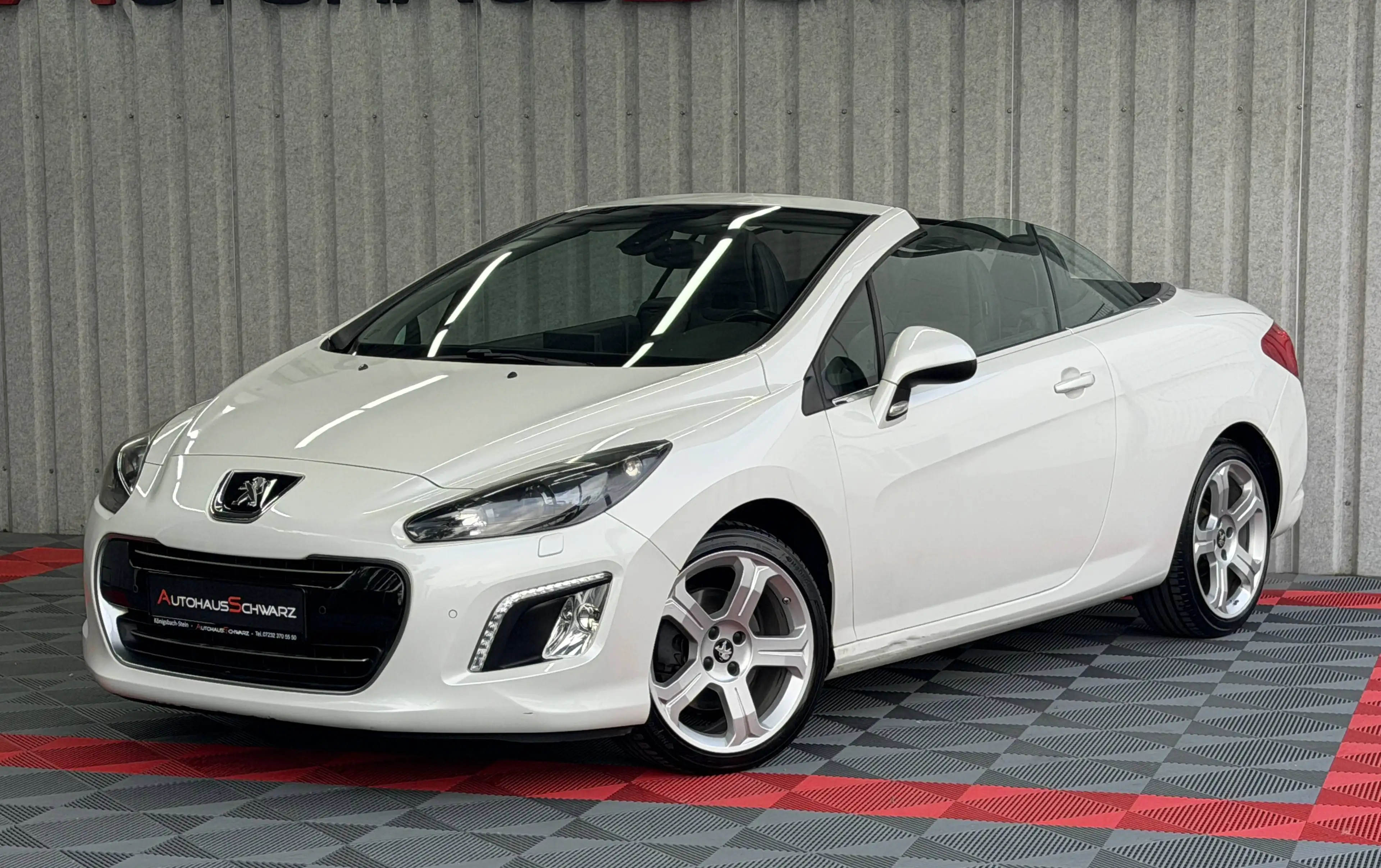 Peugeot 308 308CC Cabrio Automatik Leder JBL Tempo Navi LED PDC SHZ — photo 3