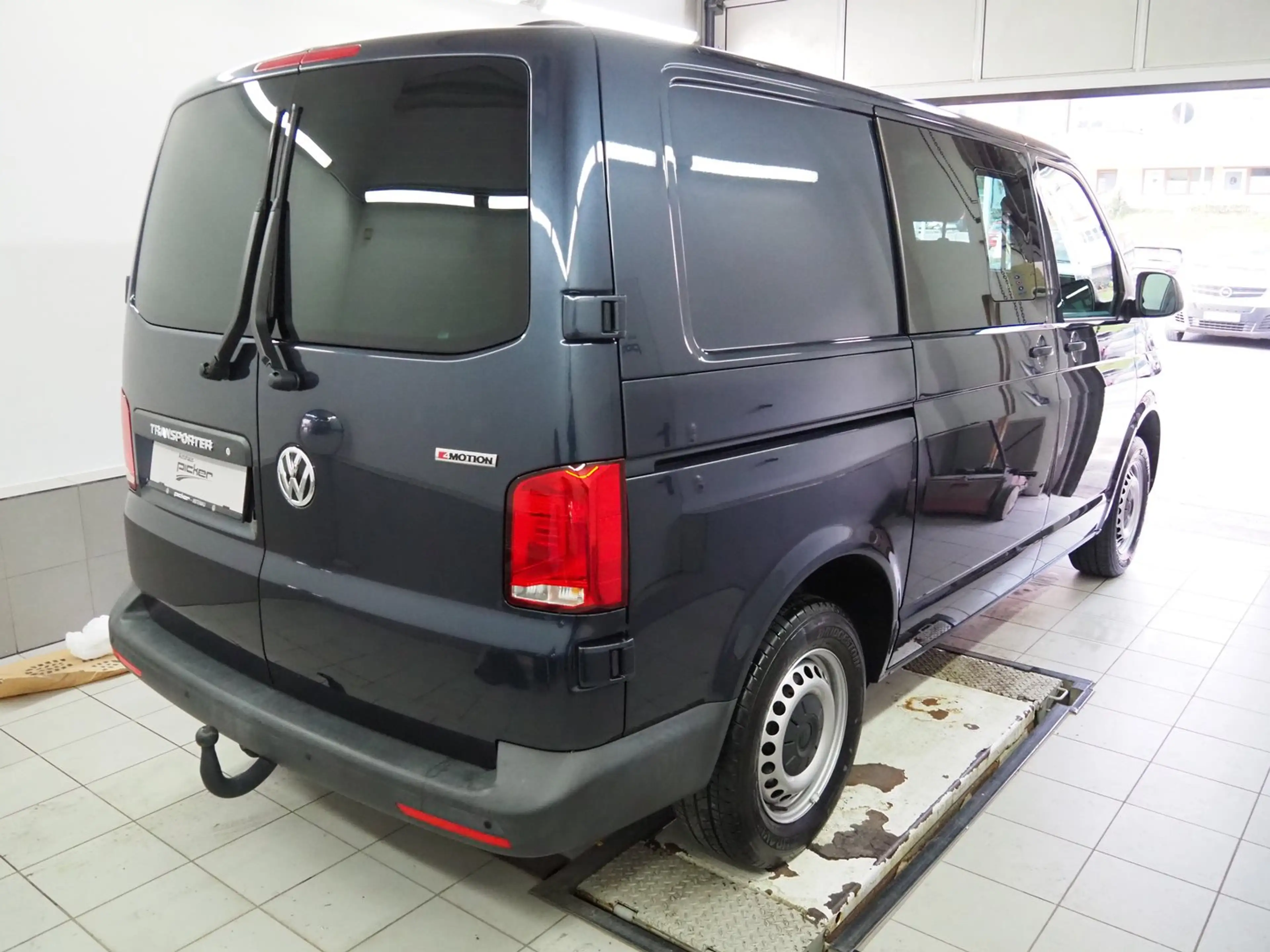 Volkswagen T6.1 Transporter VW Transporter Doka-T6.1 Kastenwagen TDI 4MOTION — photo 6
