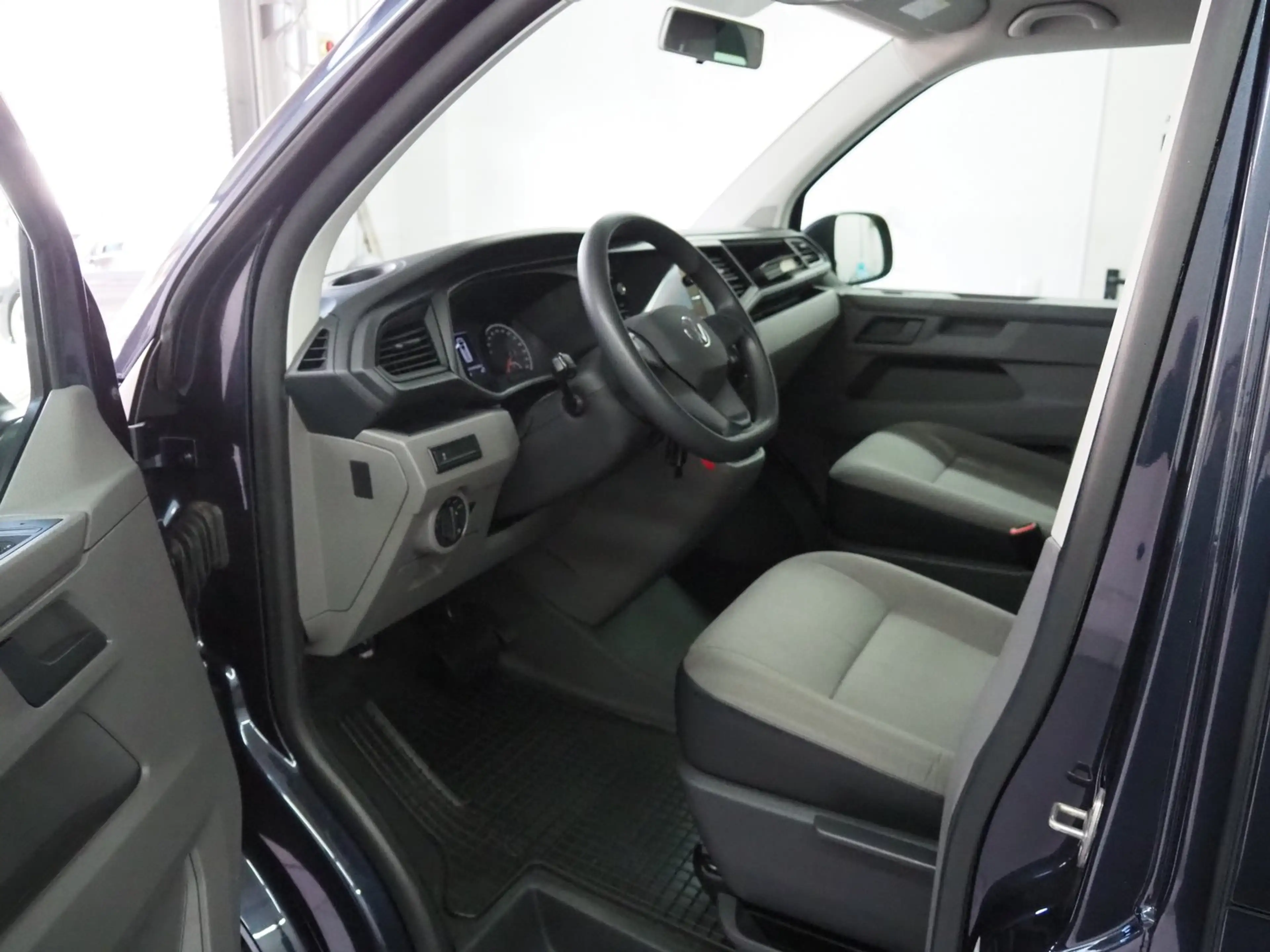 Volkswagen T6.1 Transporter VW Transporter Doka-T6.1 Kastenwagen TDI 4MOTION — photo 7