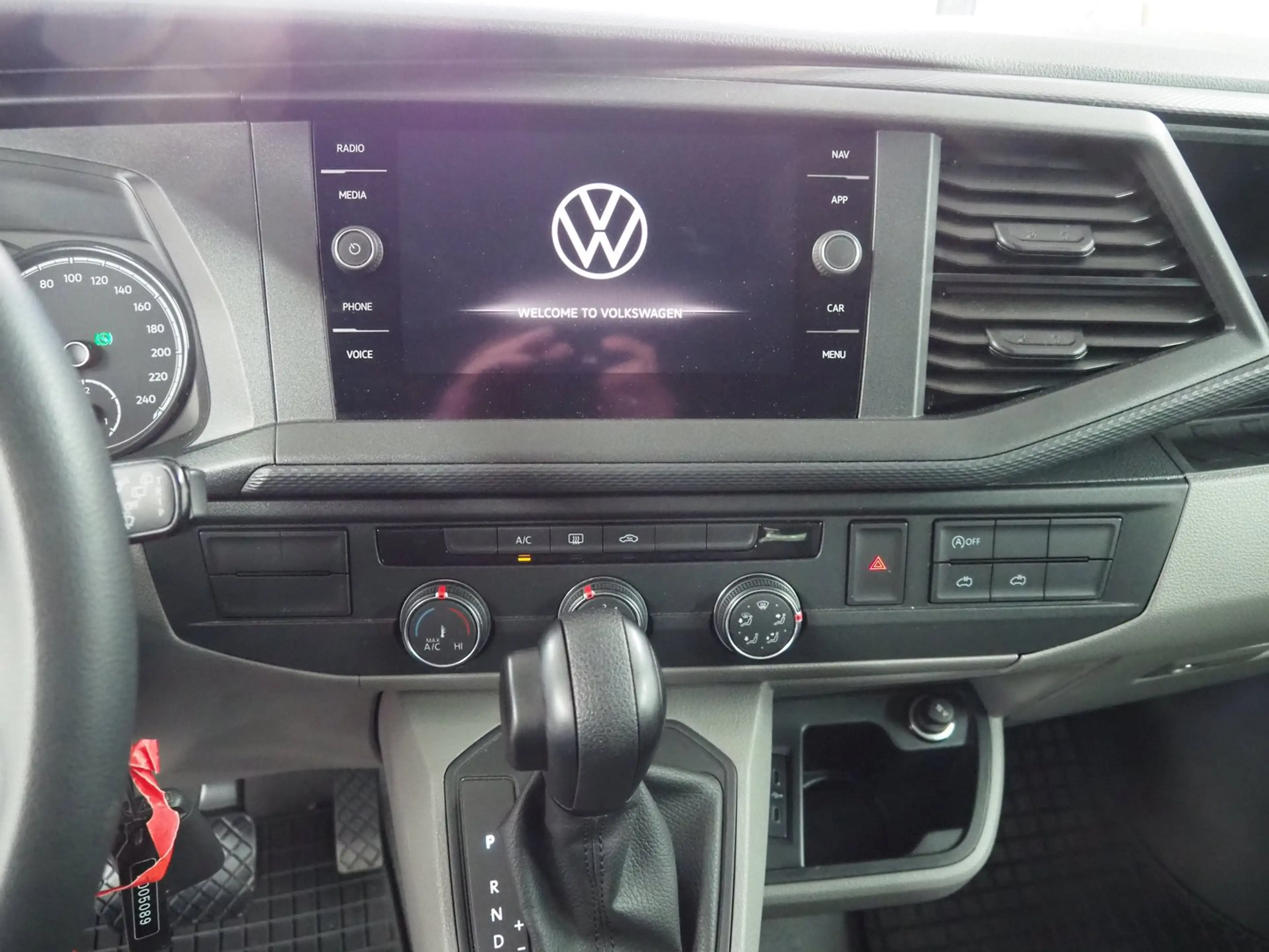 Volkswagen T6.1 Transporter VW Transporter Doka-T6.1 Kastenwagen TDI 4MOTION — photo 11