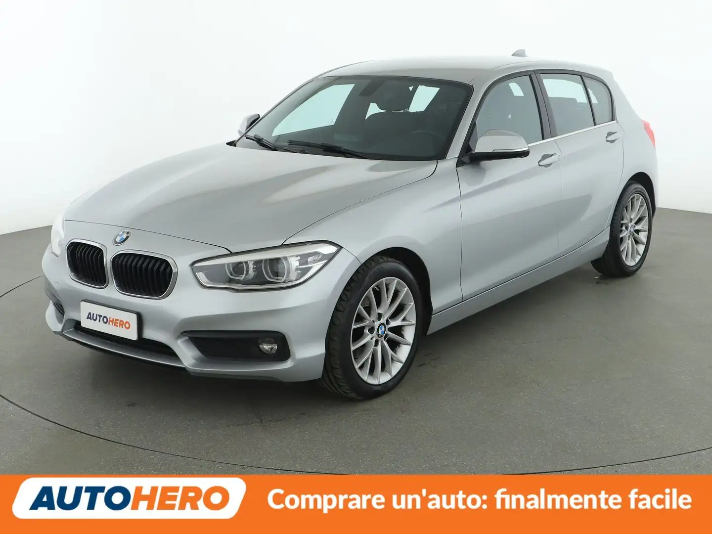 BMW 114 114d Advantage Argent - 1