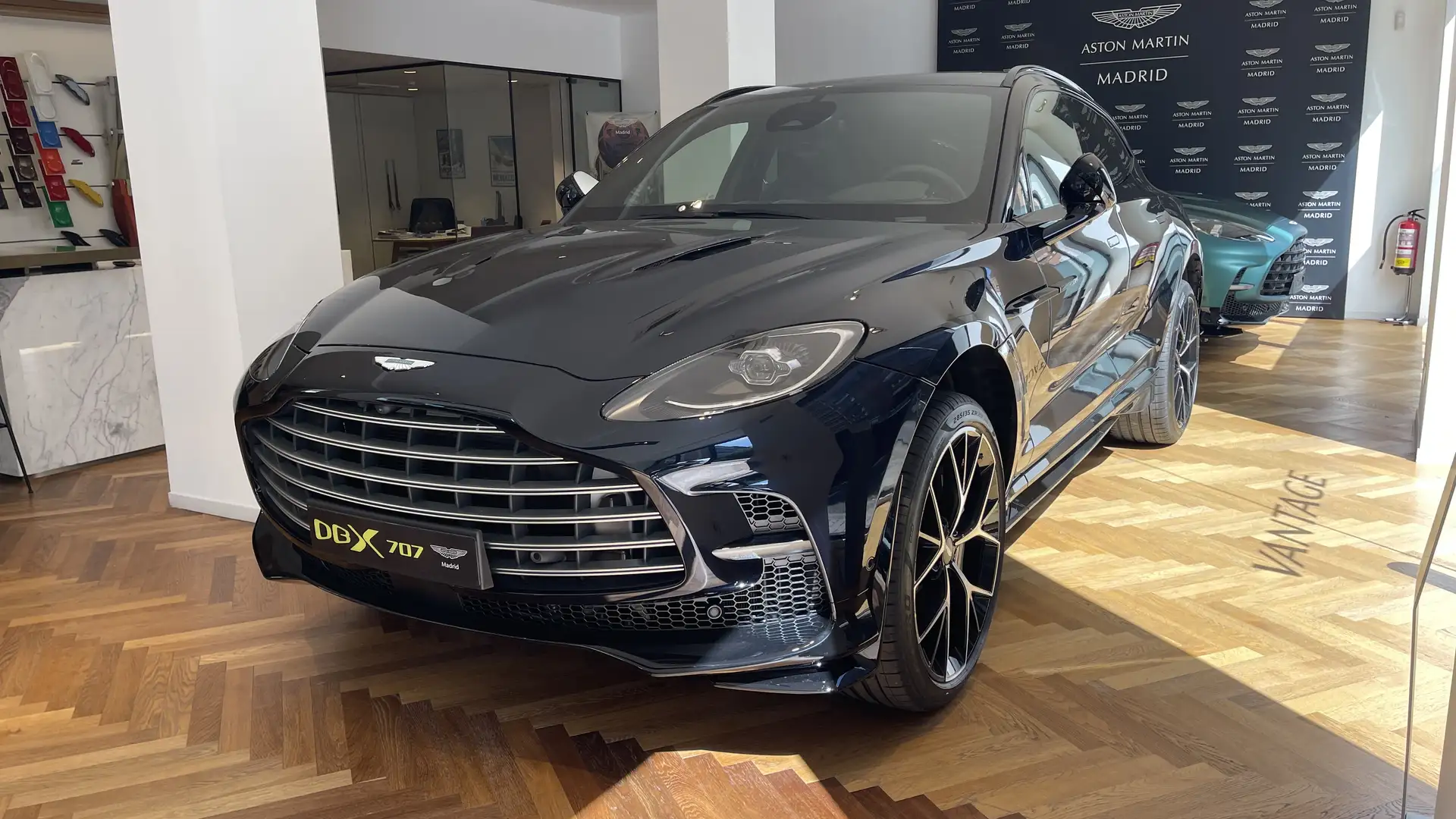 Aston Martin DBX 4.0 V8 707 Auto - 1