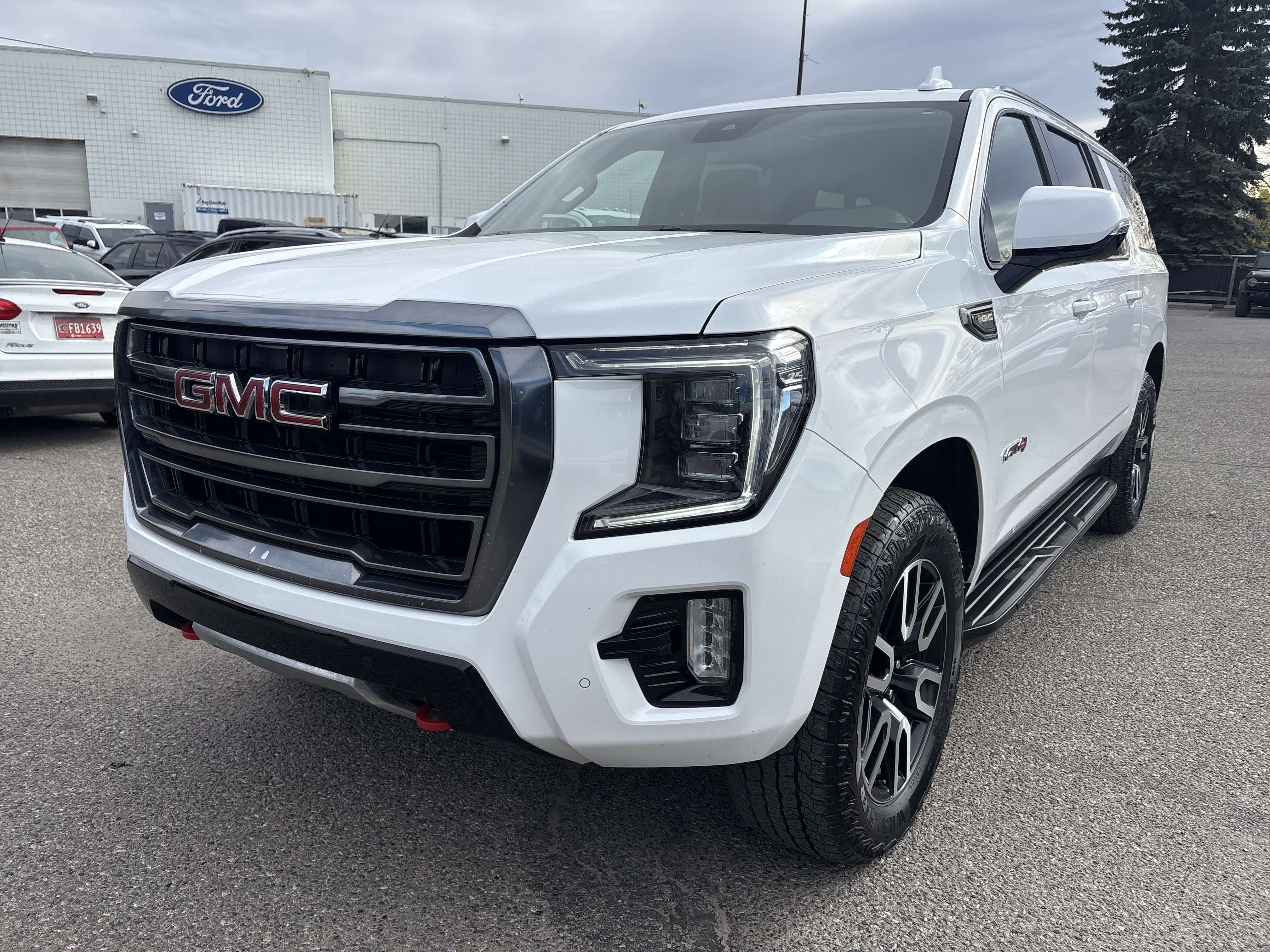2023 GMC Yukon XL