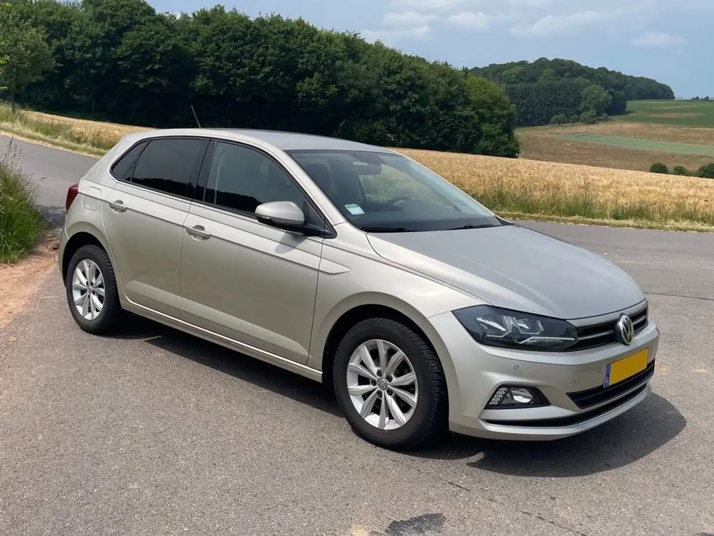 Volkswagen Polo Polo 1.0 TSI Highline Béžová - 1