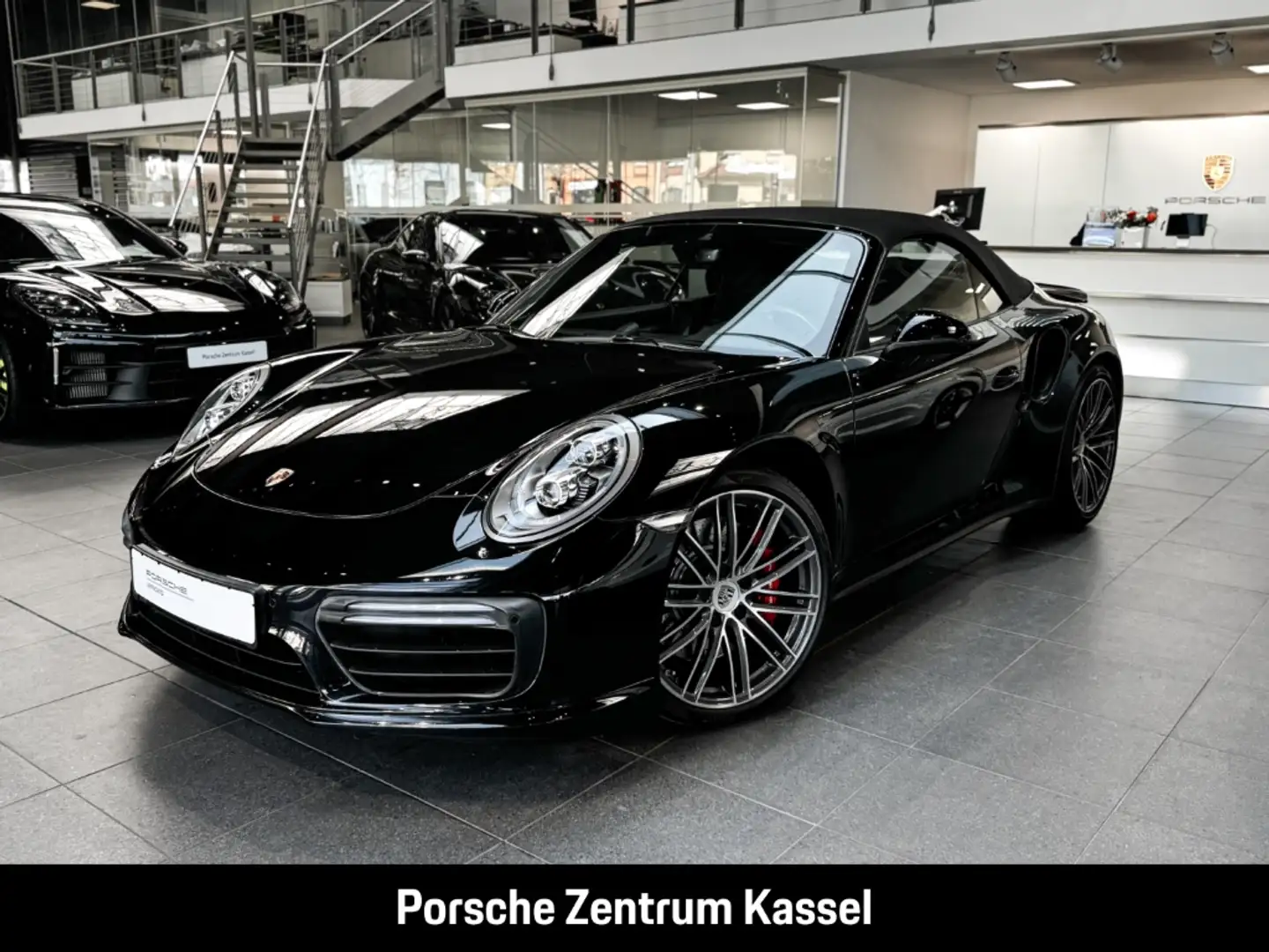 Porsche 991 911 Turbo Cabriolet 3.8 Noir - 1