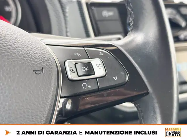 Volkswagen Up! view 23