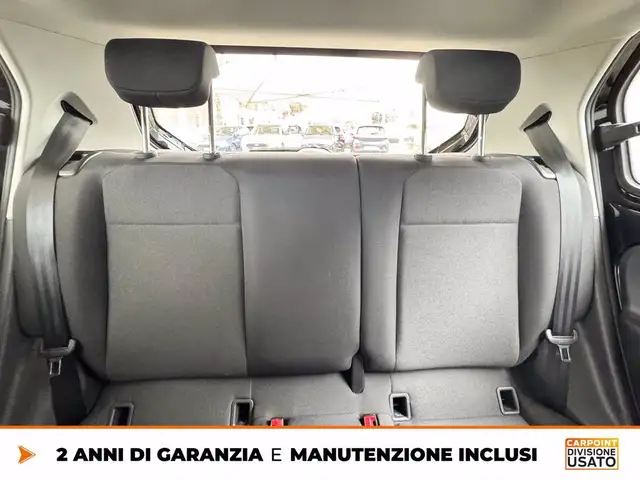 Volkswagen Up! view 10