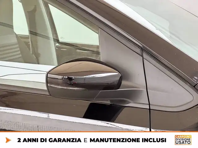 Volkswagen Up! view 16