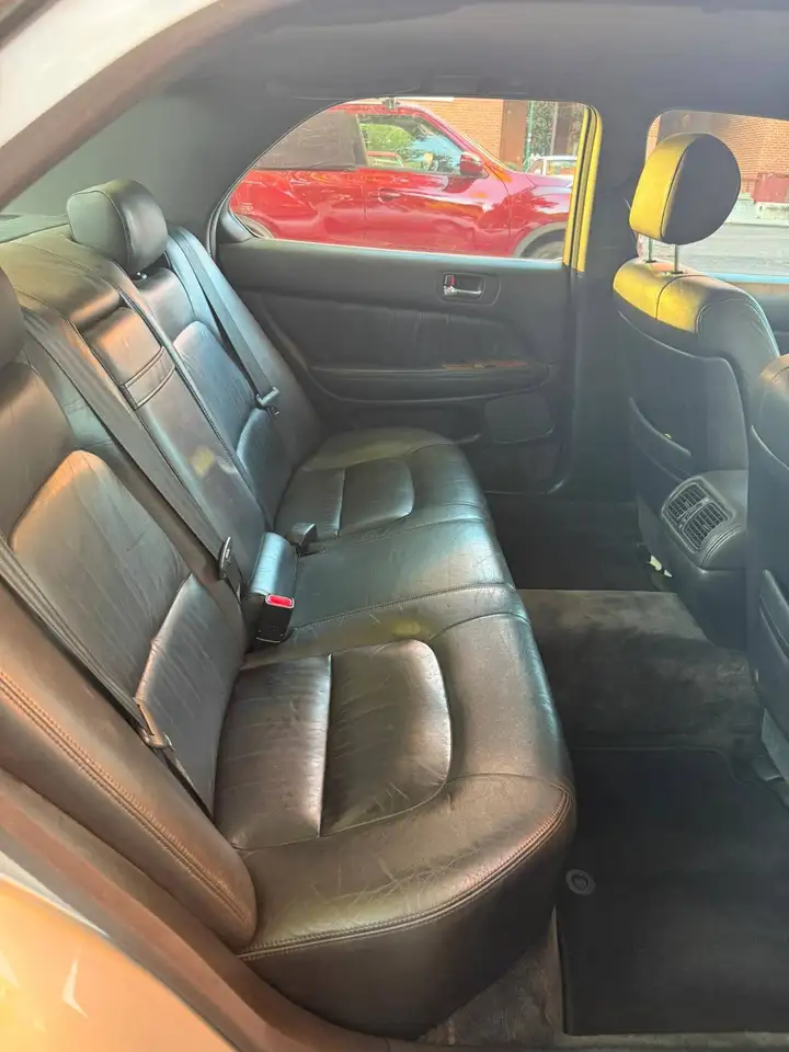 Lexus LS 400, foto 12