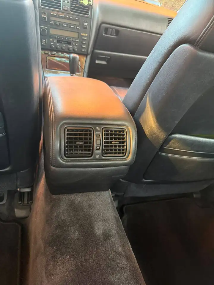 Lexus LS 400, foto 11