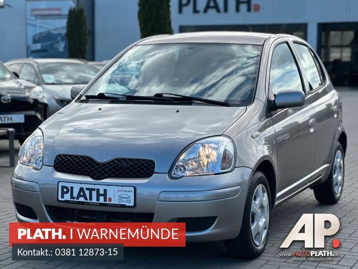 Toyota Yaris 1.0 Sol Grau - 1