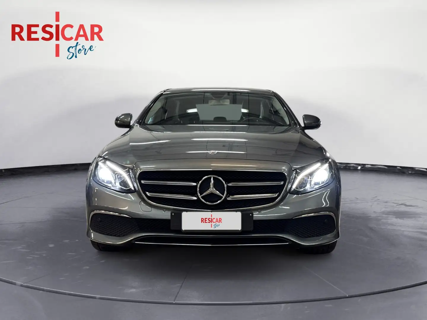 Mercedes-Benz E 200 200 d Business Sport auto my20 Grigio - 2