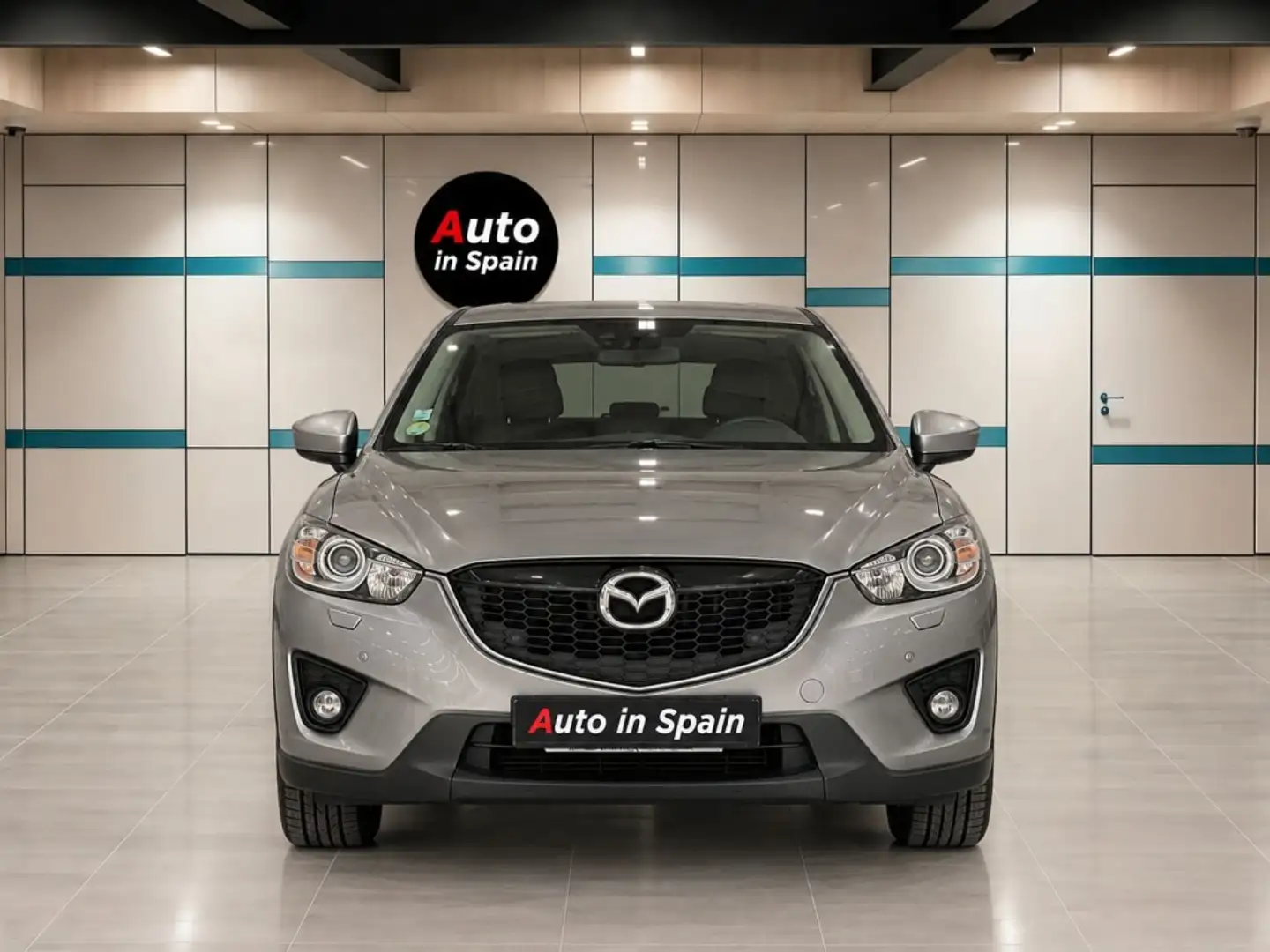 Mazda CX-5 2.2DE Luxury 4WD 175 Aut. Gris - 2