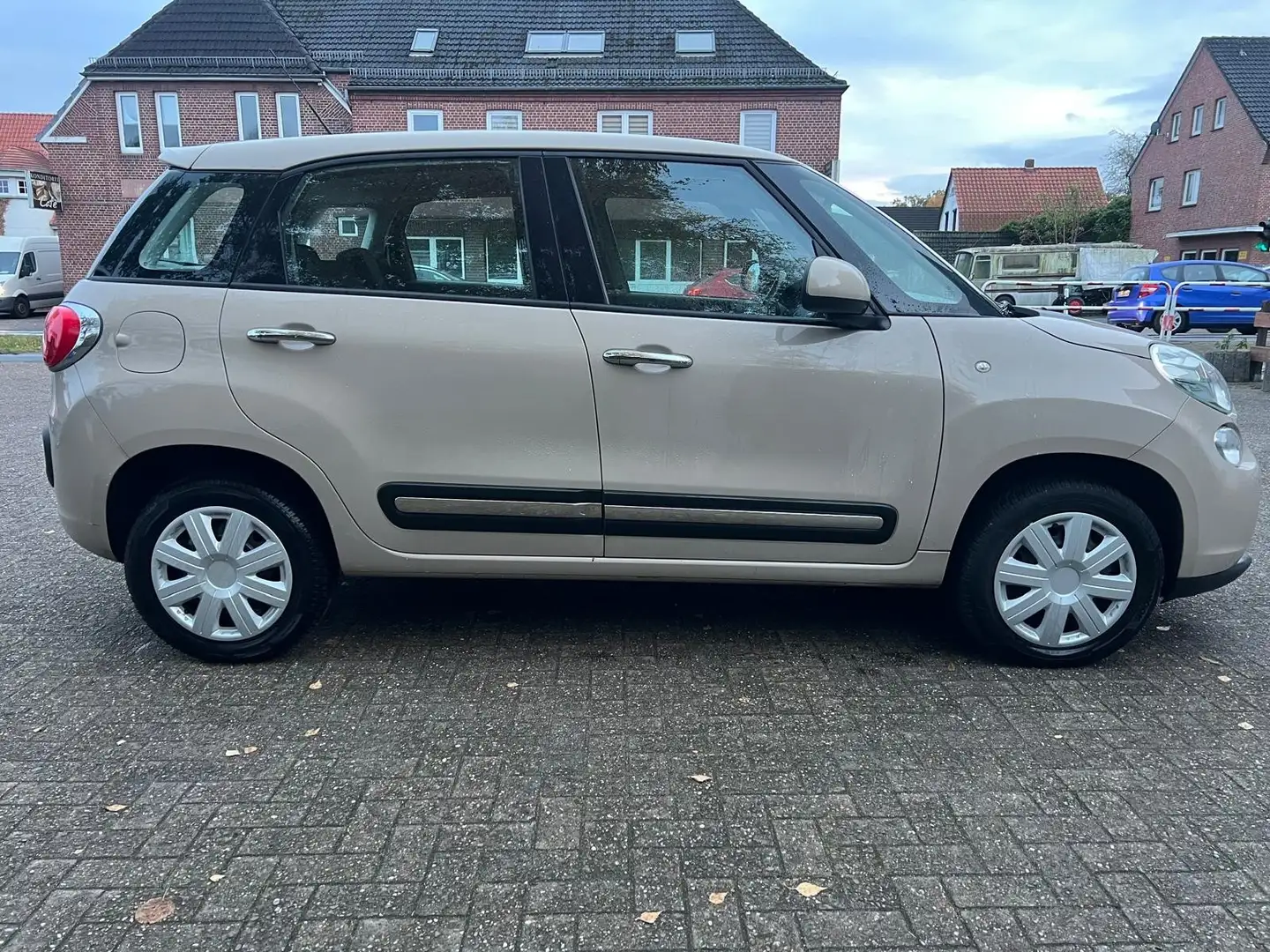 Fiat 500L 0,9 Erdgas  Benzin Beige - 2