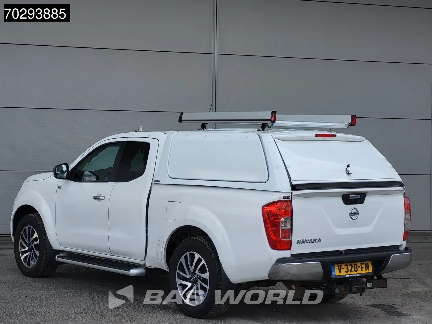 Nissan Navara 163pk Trekhaak Navi Airco Cruise Camera Parkeersen Wit - 2