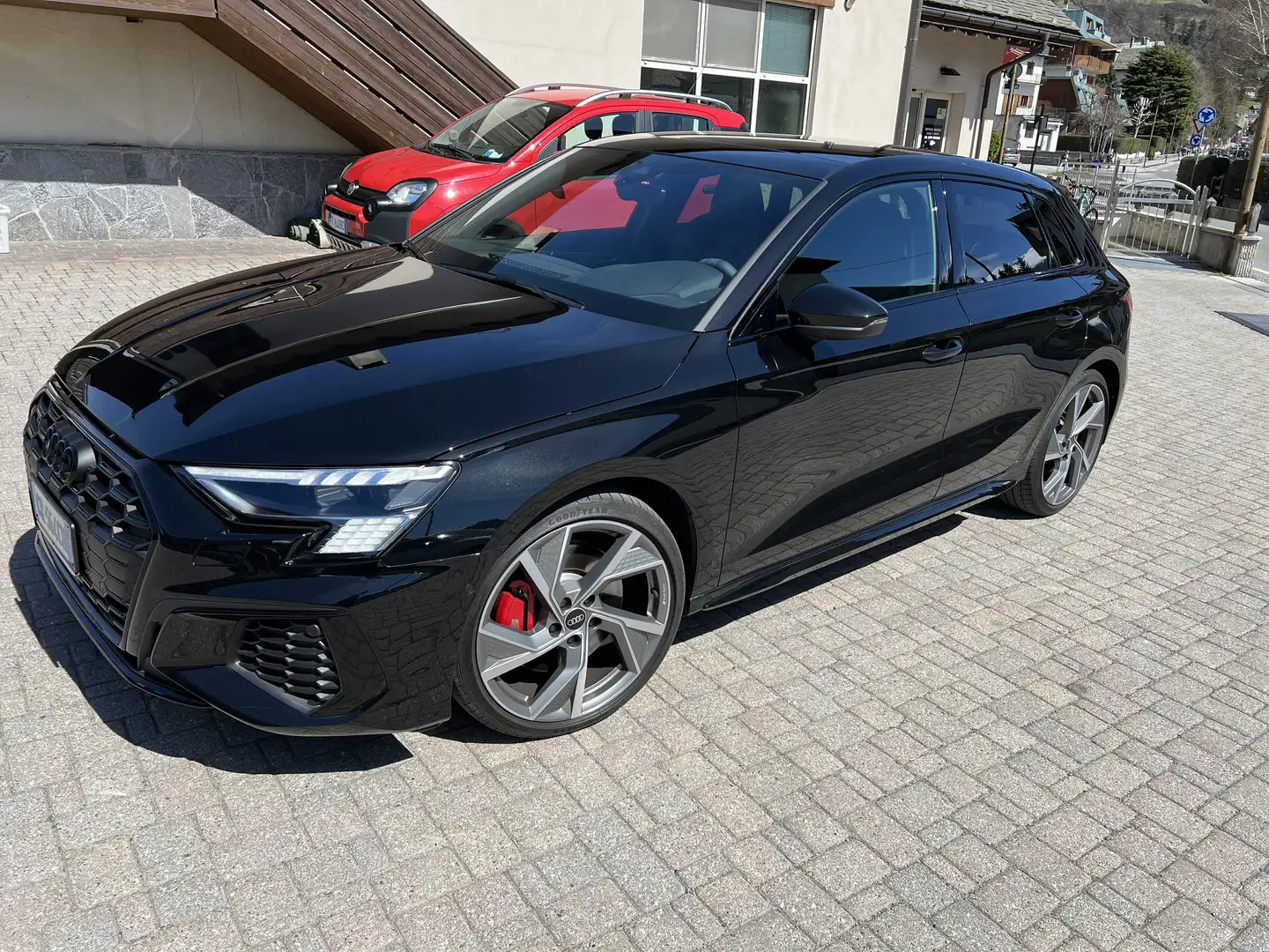 Audi S3 Sportback 2.0 tfsi Sport Attitude quattro s-tronic - 1