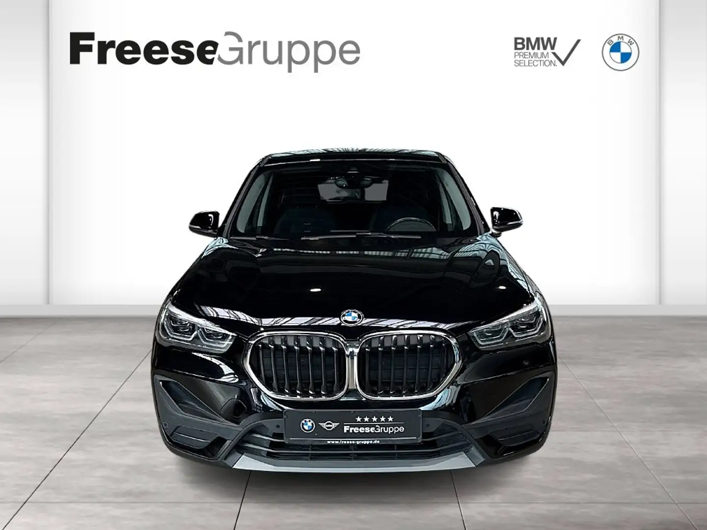 BMW X1 xDrive20d DAB LED AHK Klimaaut. PDC Zwart - 2