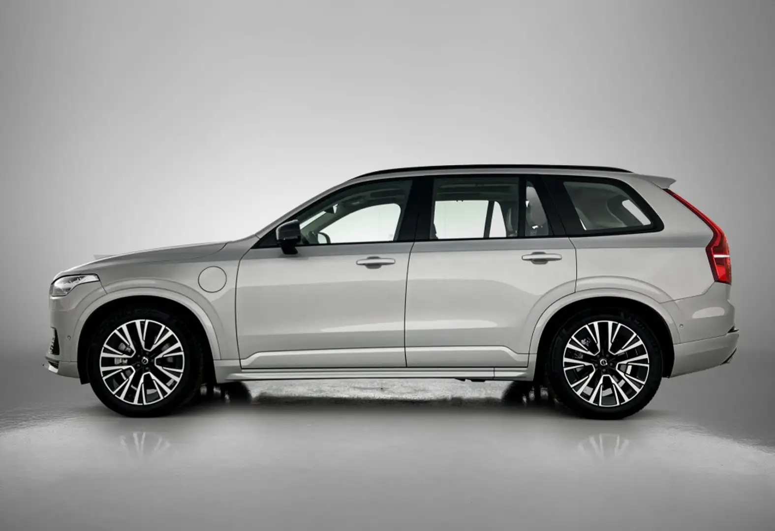 Volvo XC90 2.0 T8 AWD Ultimate Dark Grijs - 2