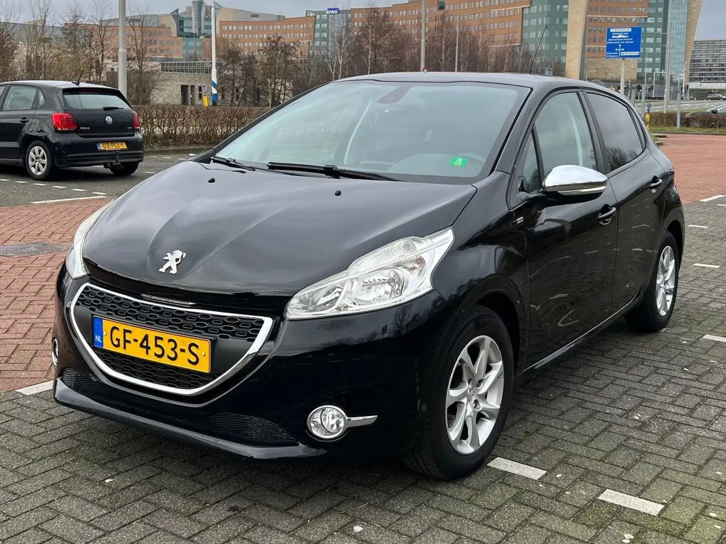 Peugeot 208 208 1.2 PT Style Pack Zwart - 1
