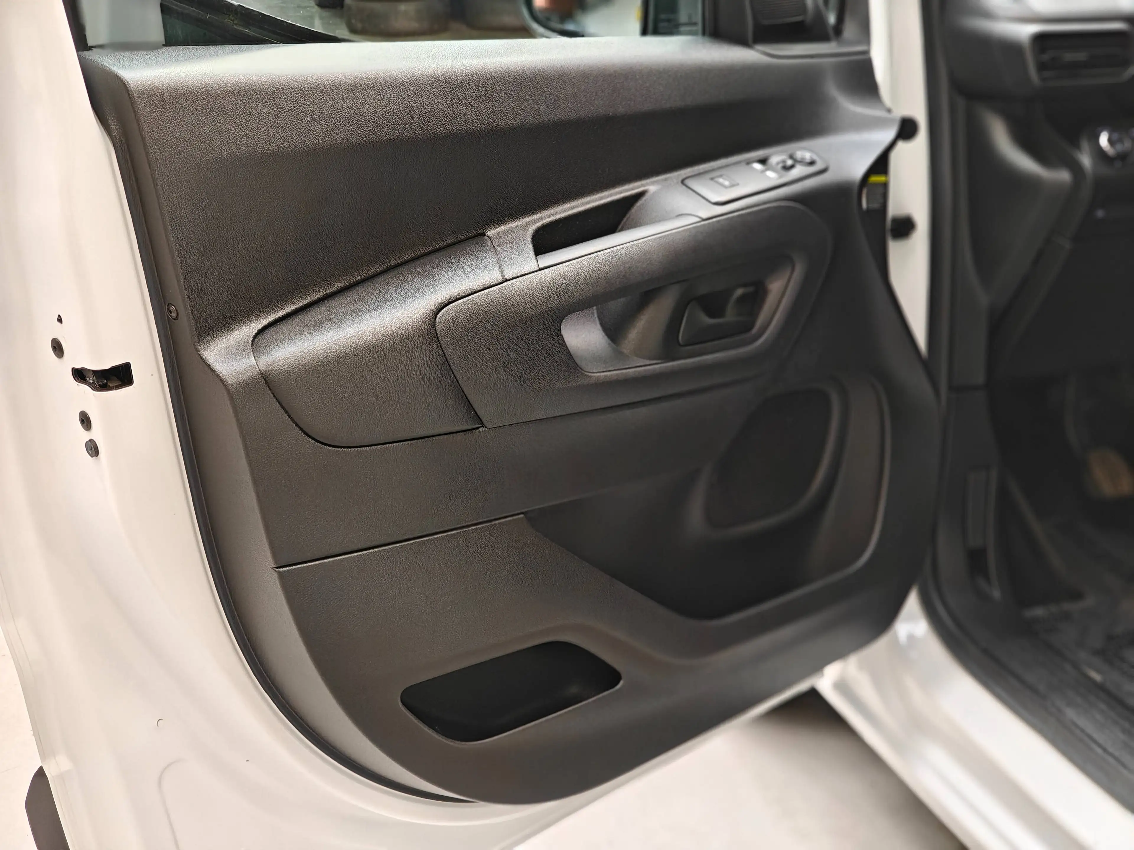 Opel Combo Cargo 1.5 TD Blue L2H1 XL S/S - 131pk - Trekhaak - Mirror Link — photo 4