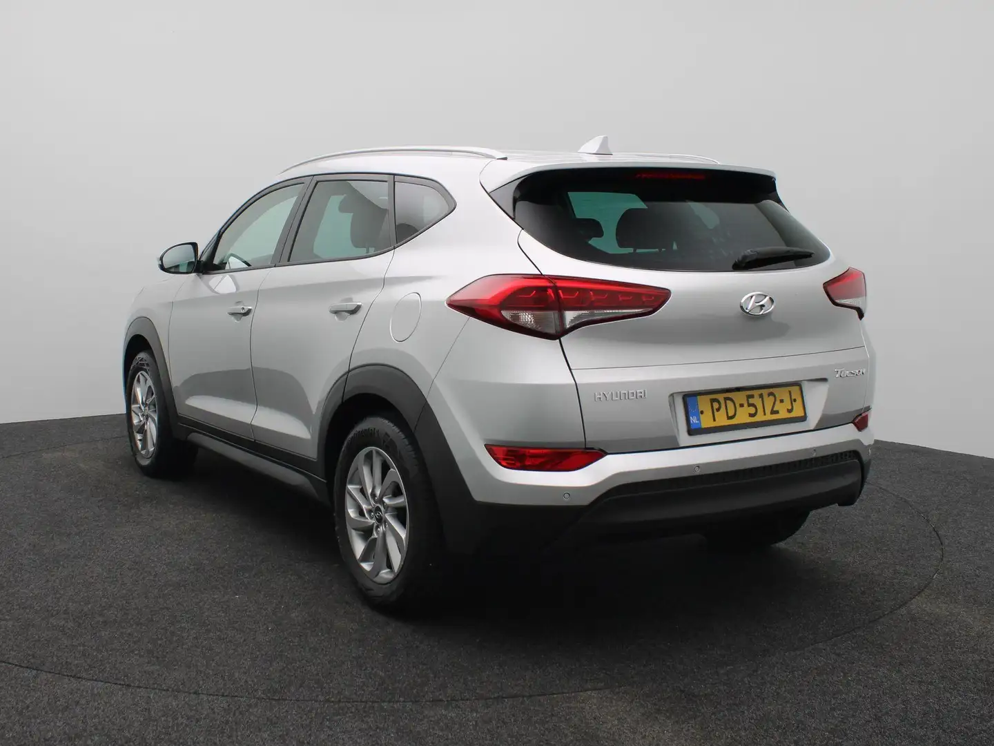 Hyundai TUCSON 1.6 GDi Anniversary Edition | Navigatie | Achterui Grijs - 2