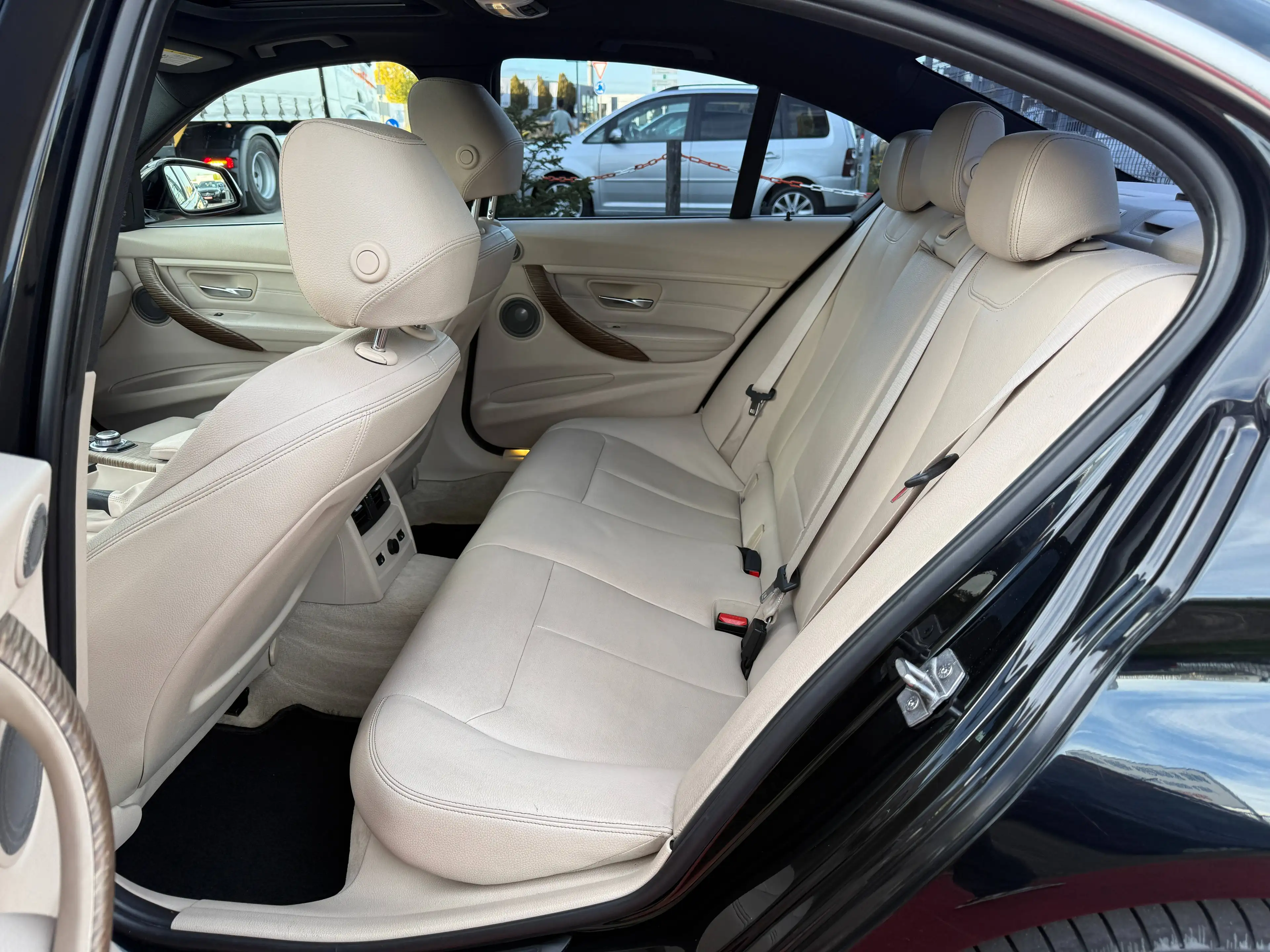 BMW 335 335i xDrive Aut. Sport Line *2-HAND*119.000KM*LEDER* — photo 13