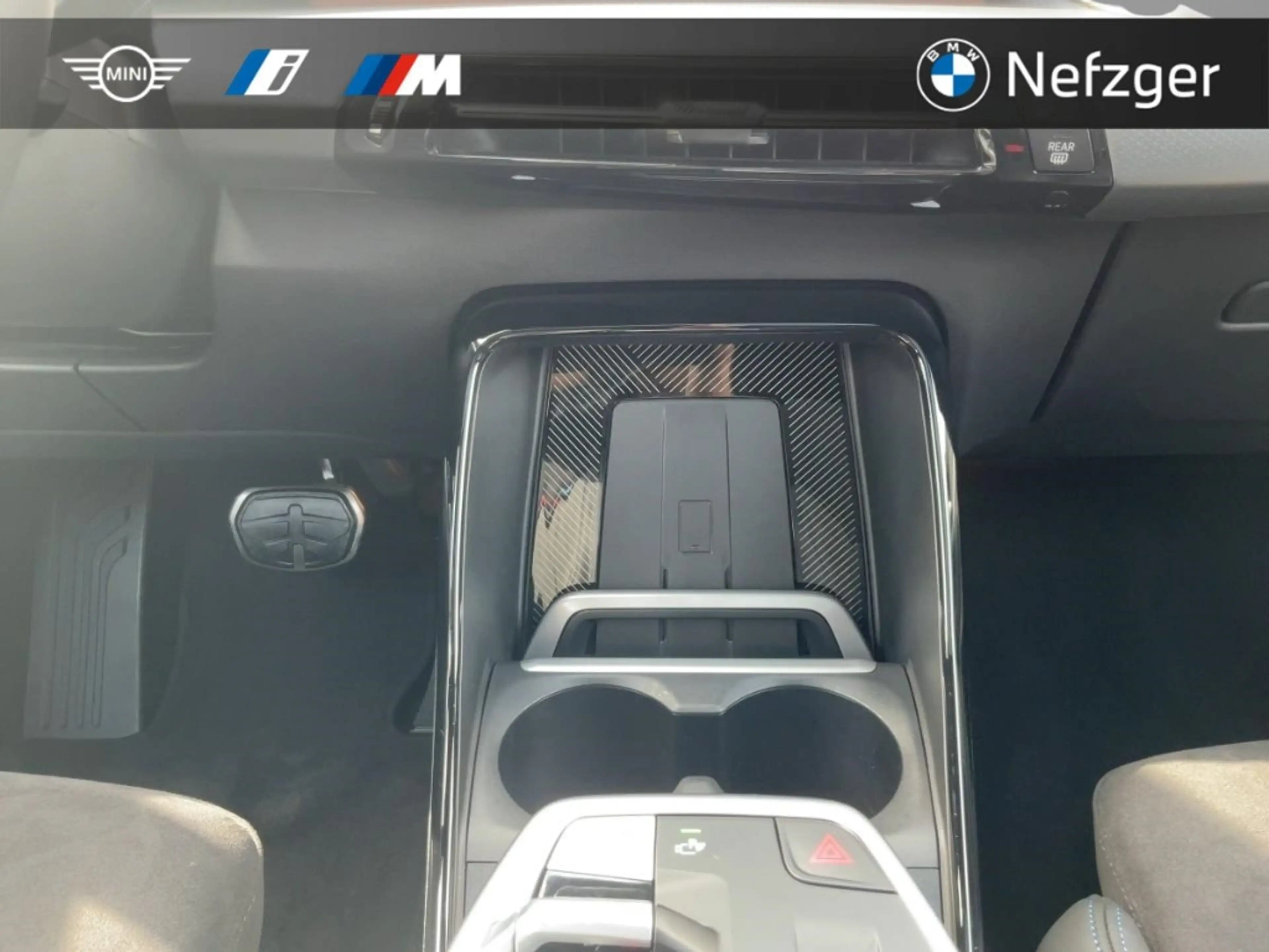 BMW 223 Active Tourer i xDrive M Sport HUD Pano AHK — photo 12