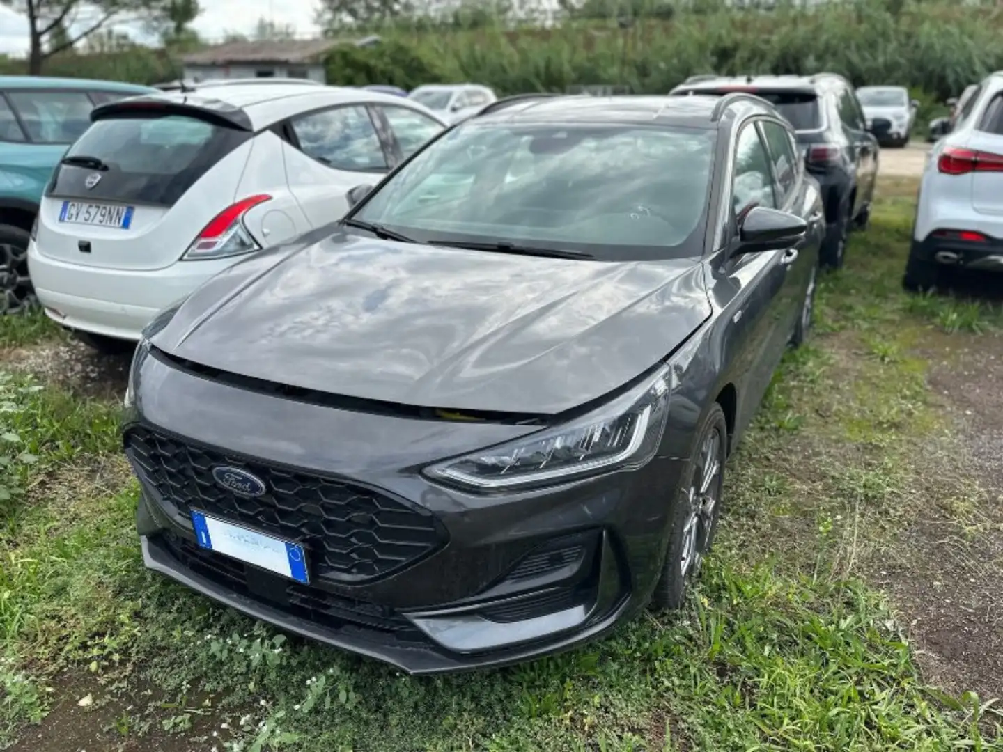 Ford Focus Wagon 1.0 EcoBoost Hybrid ST-line Design Grigio - 1