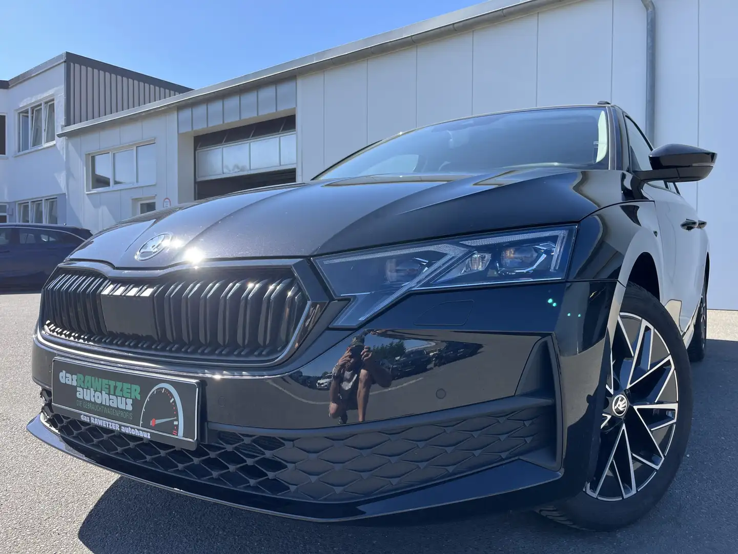 Skoda Octavia Combi 1.5 TSI Blackline 175€ m. 20% Anzahlung DA Чёрный - 1