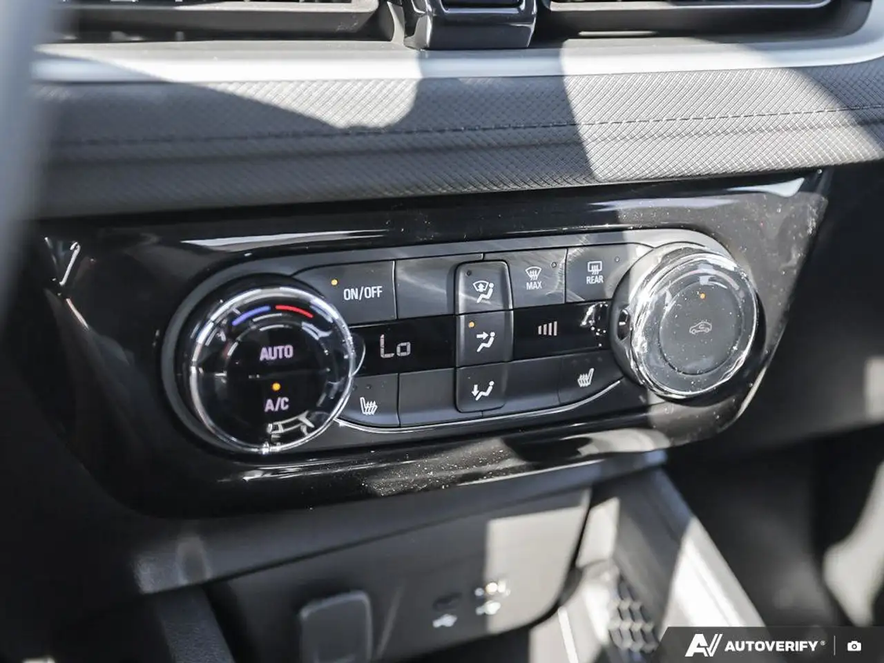 Chevrolet Trailblazer photo Chevrolet Trailblazer