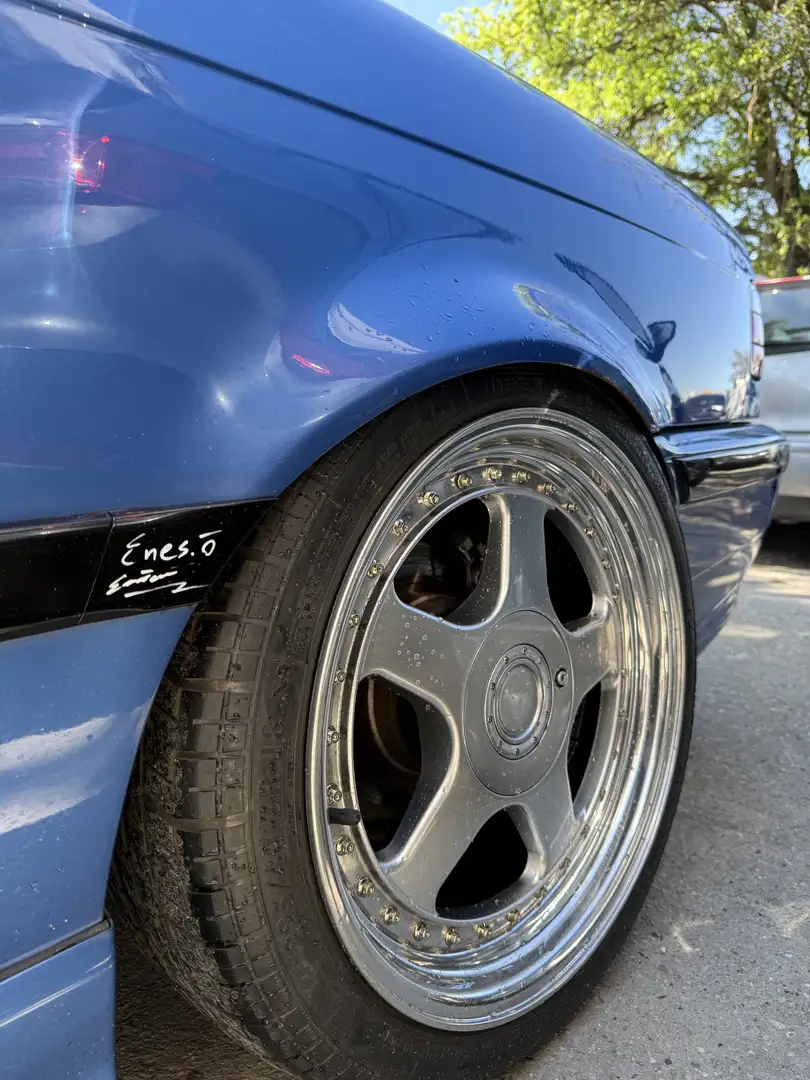 BMW 325 325i Cabrio - 2