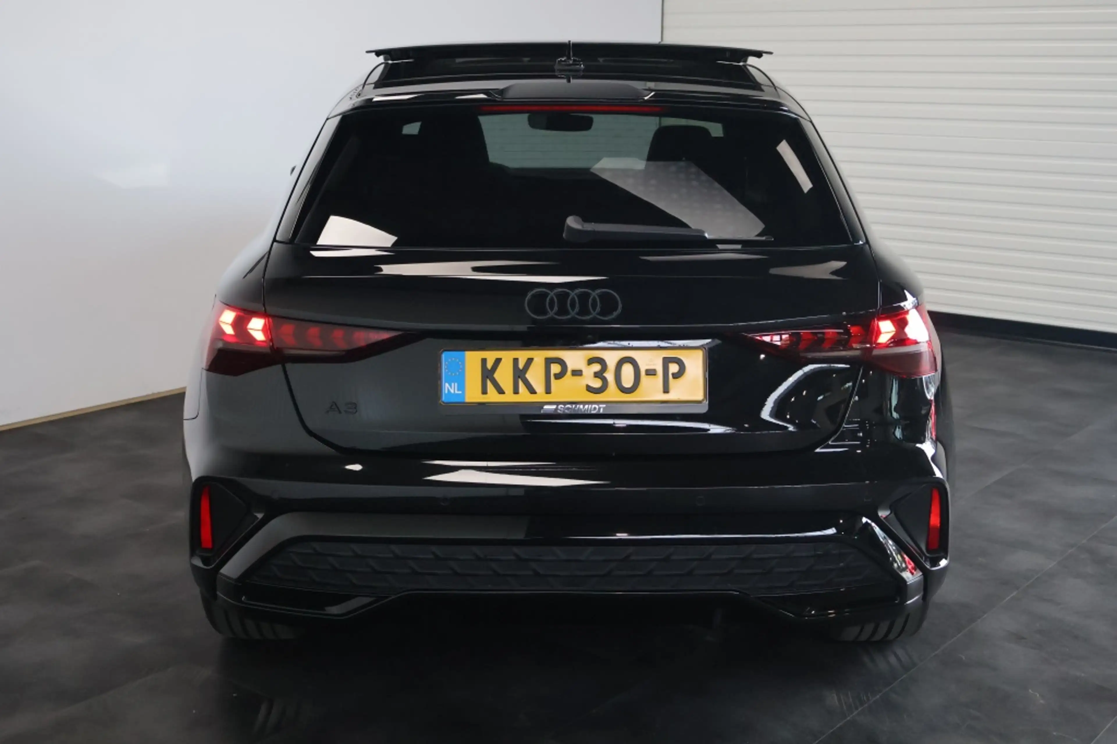 Audi A3 Sportback 45 TFSIe S edition Competition 272pk | P — photo 6