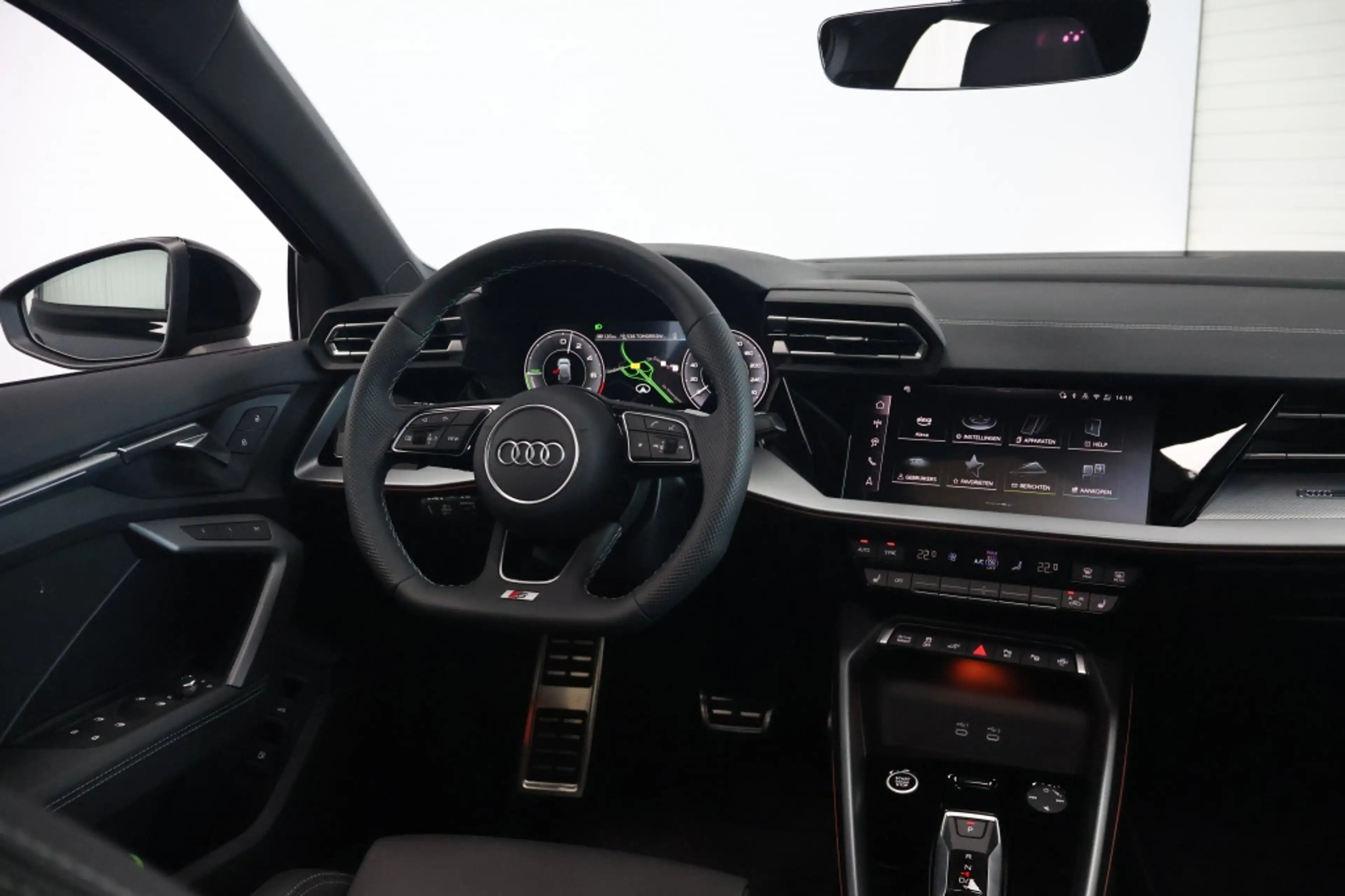 Audi A3 Sportback 45 TFSIe S edition Competition 272pk | P — photo 32
