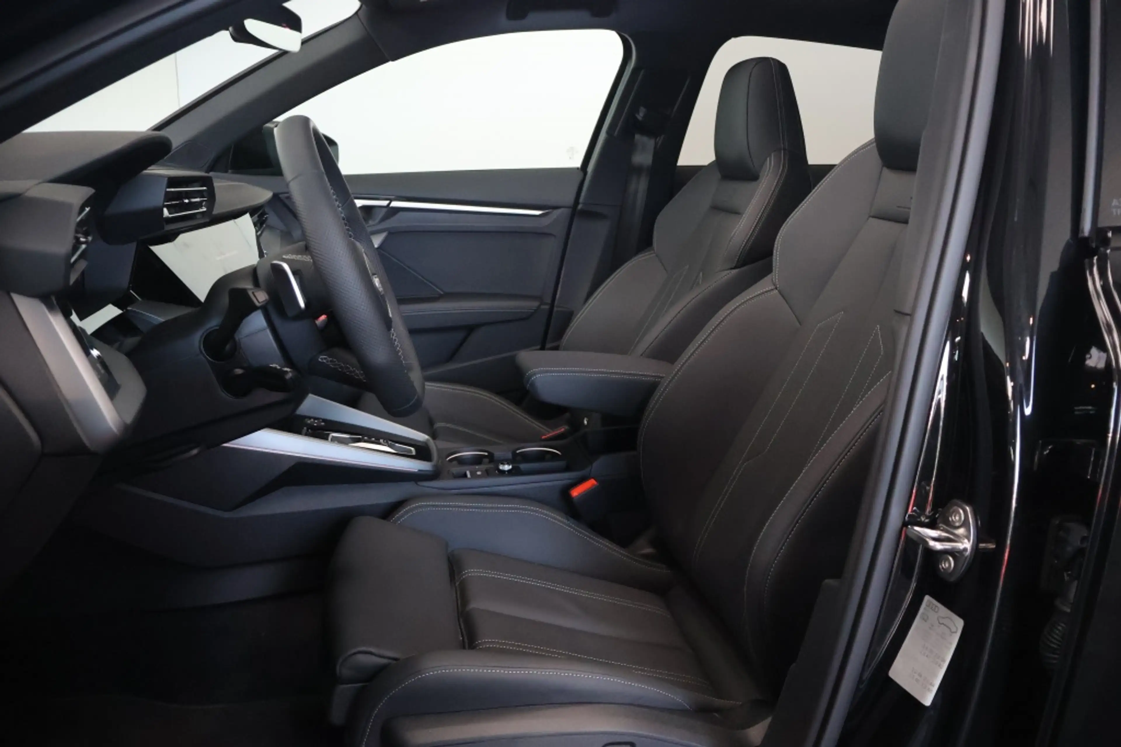 Audi A3 Sportback 45 TFSIe S edition Competition 272pk | P — photo 9