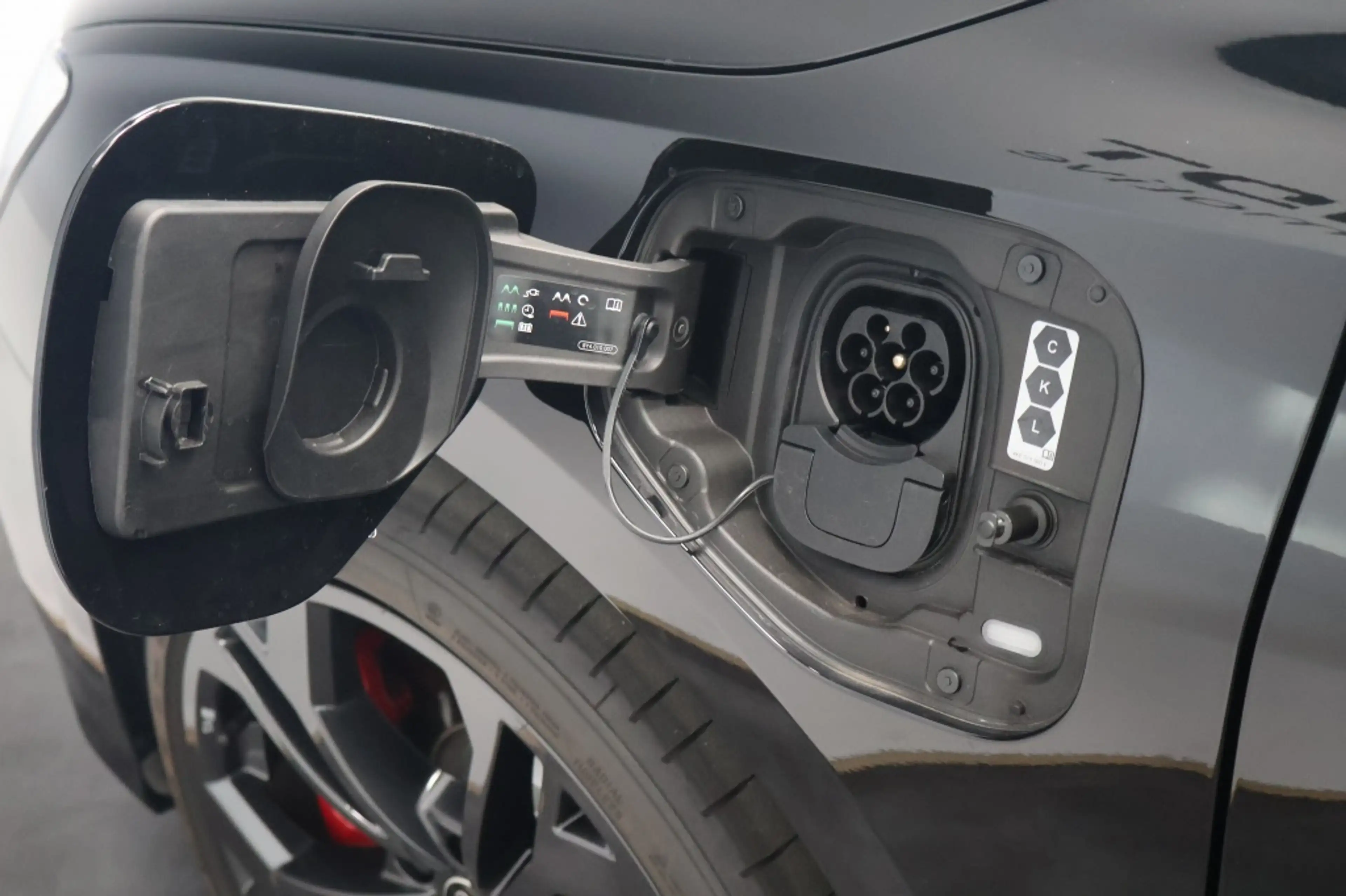 Audi A3 Sportback 45 TFSIe S edition Competition 272pk | P — photo 18