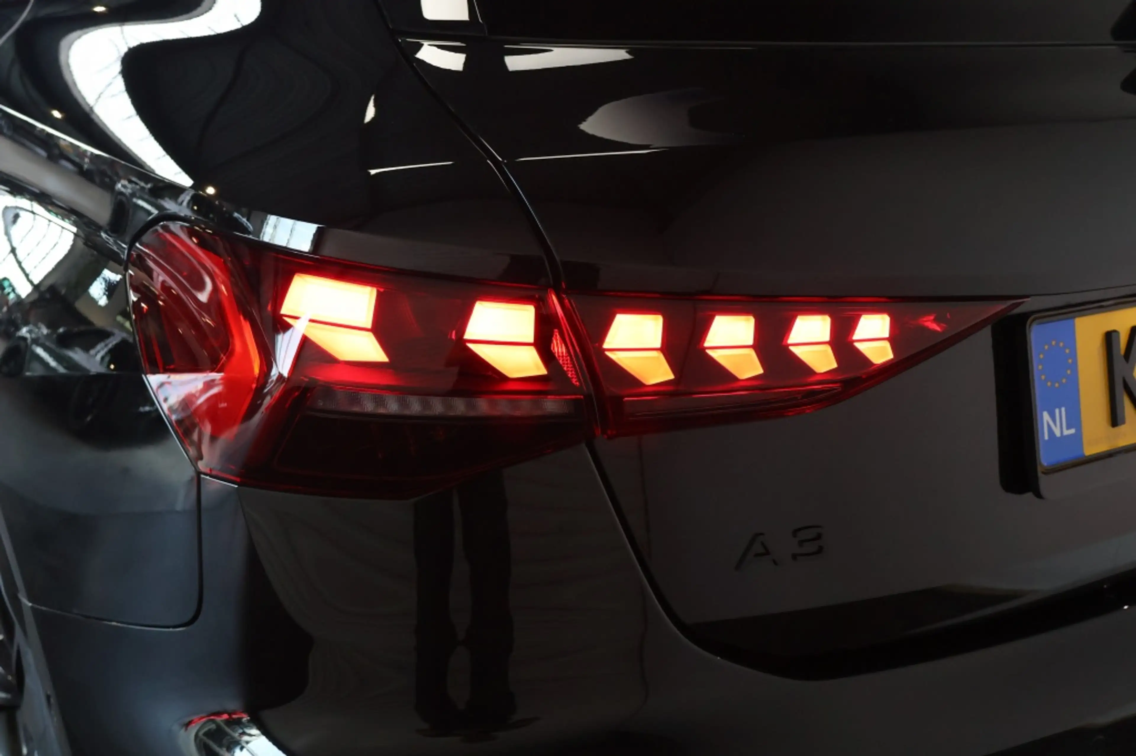 Audi A3 Sportback 45 TFSIe S edition Competition 272pk | P — photo 12