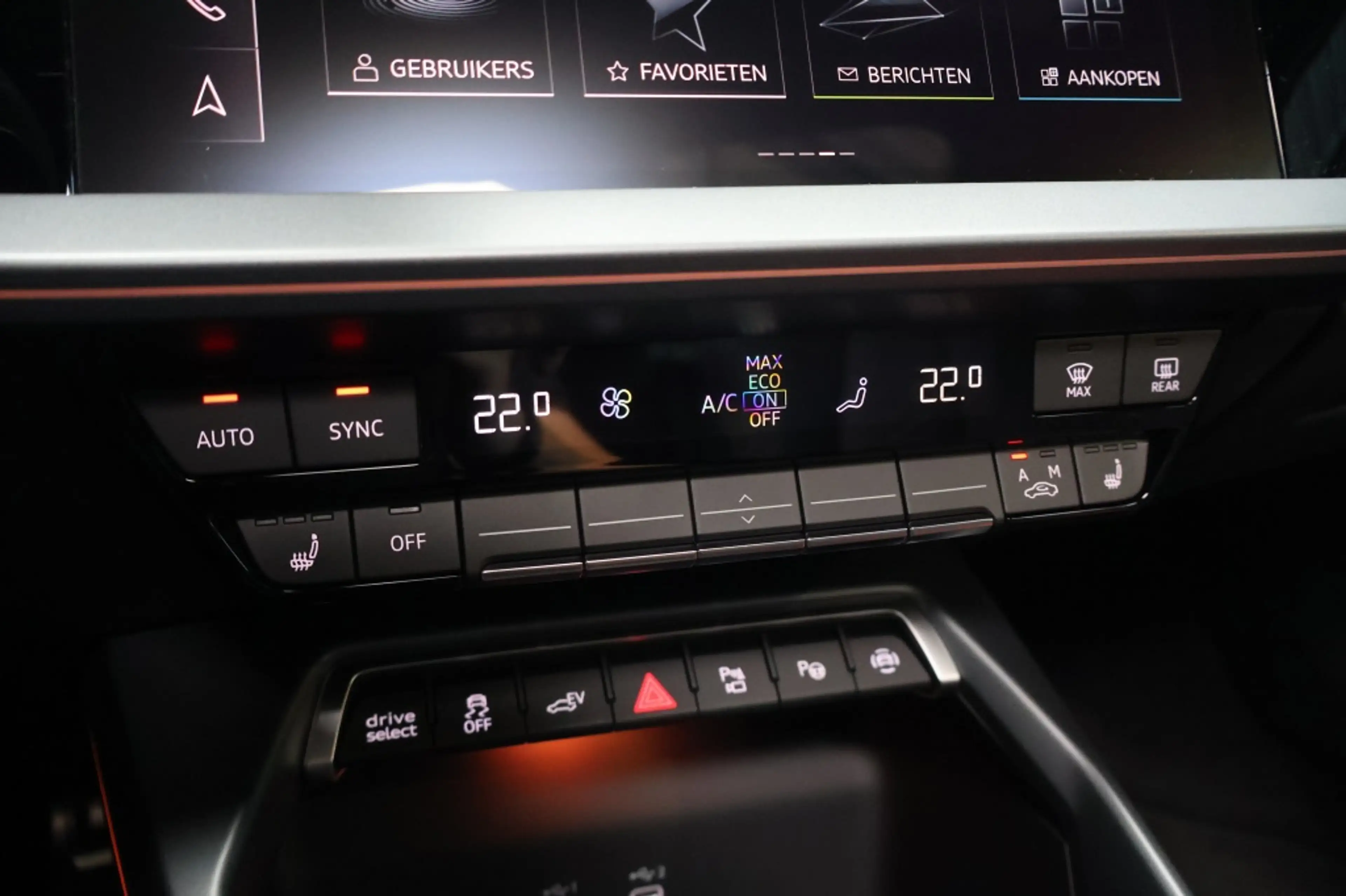 Audi A3 Sportback 45 TFSIe S edition Competition 272pk | P — photo 30