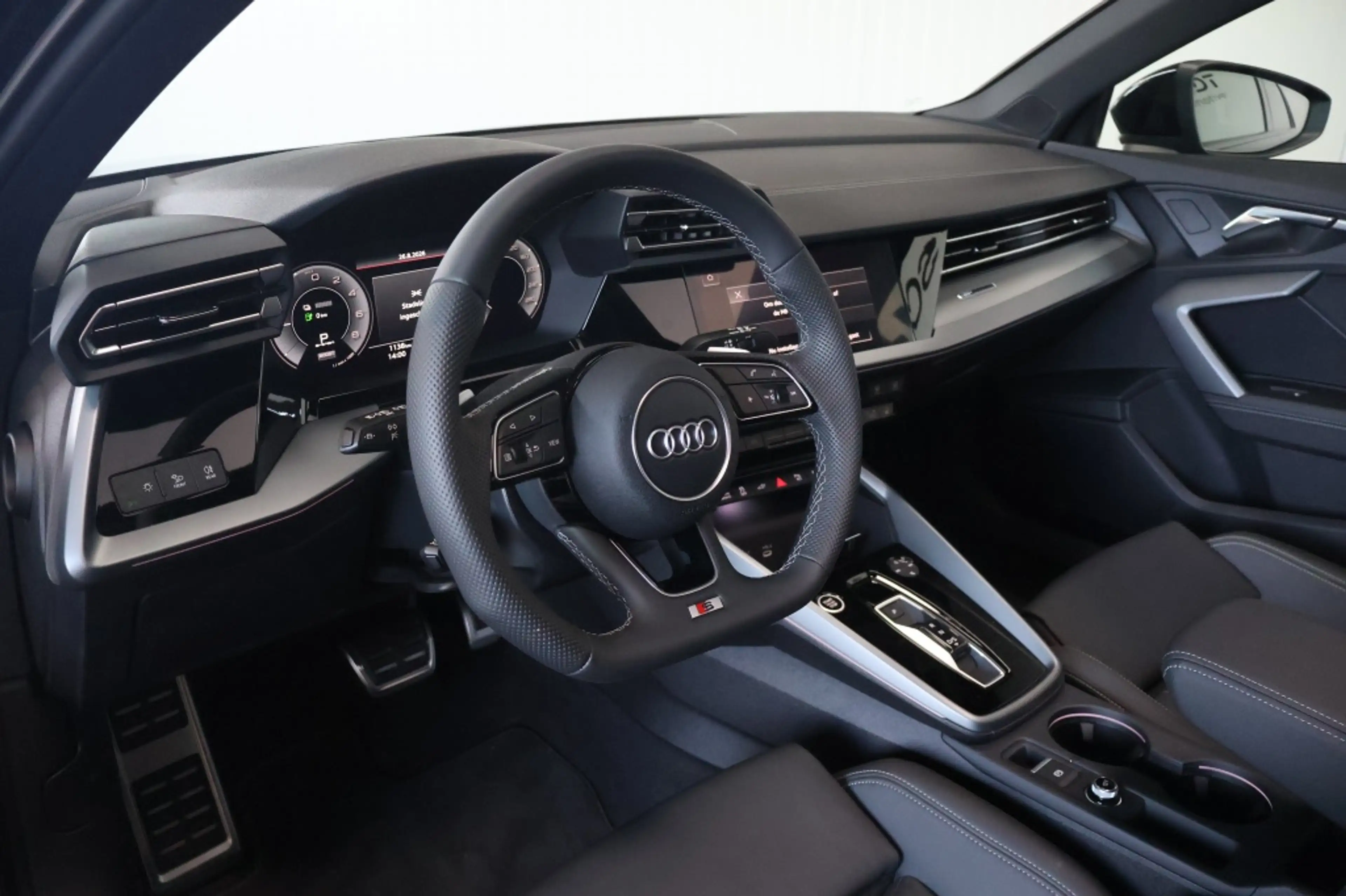 Audi A3 Sportback 45 TFSIe S edition Competition 272pk | P — photo 8