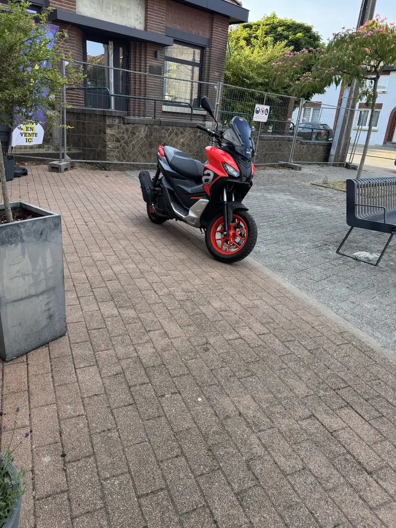 Aprilia SR GT 125 - 1