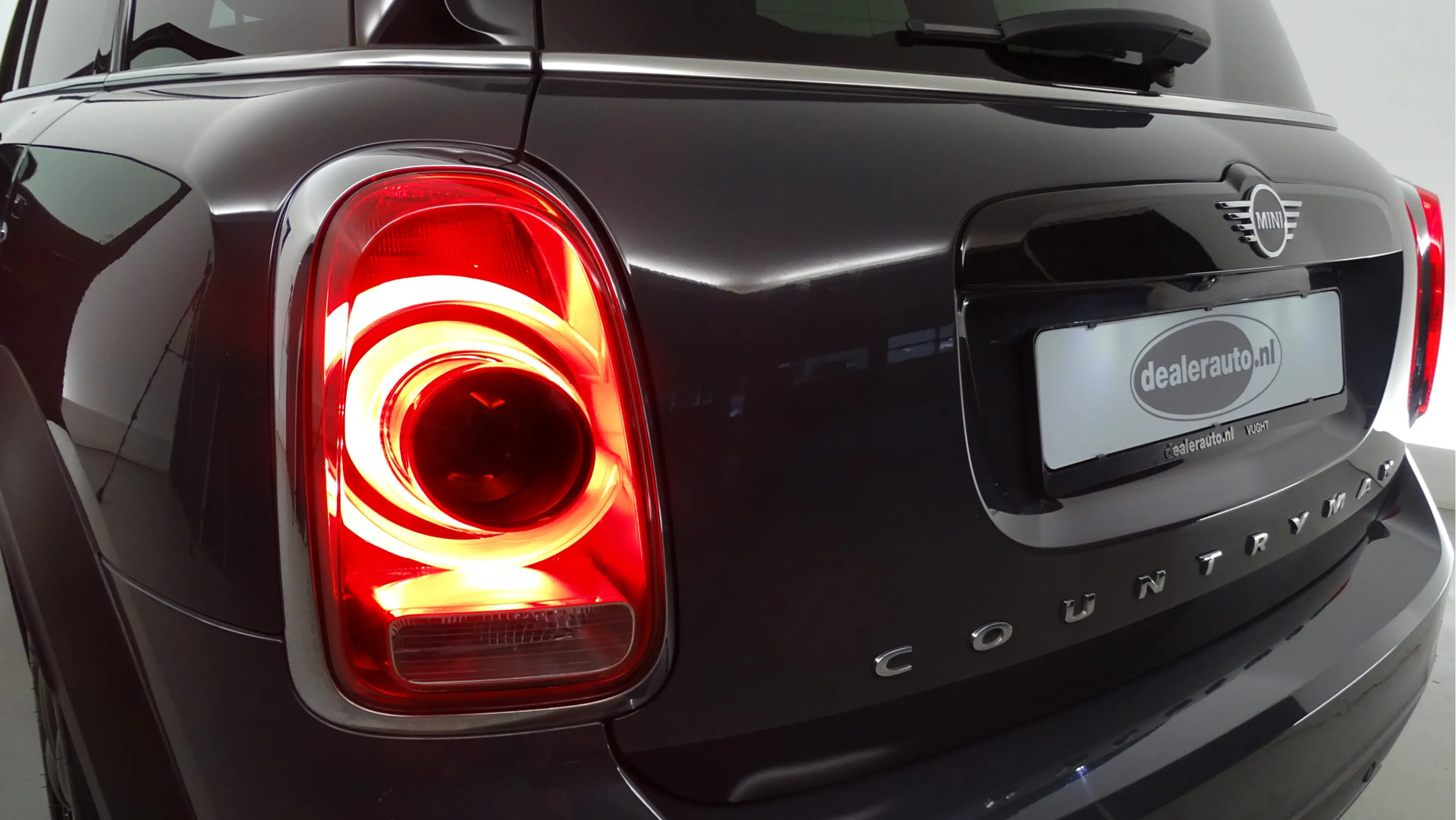 MINI Cooper SE Countryman 2.0 ALL4-PANORAMA-LEDER-HARMANKARDON-CAMERA , schu — photo 15