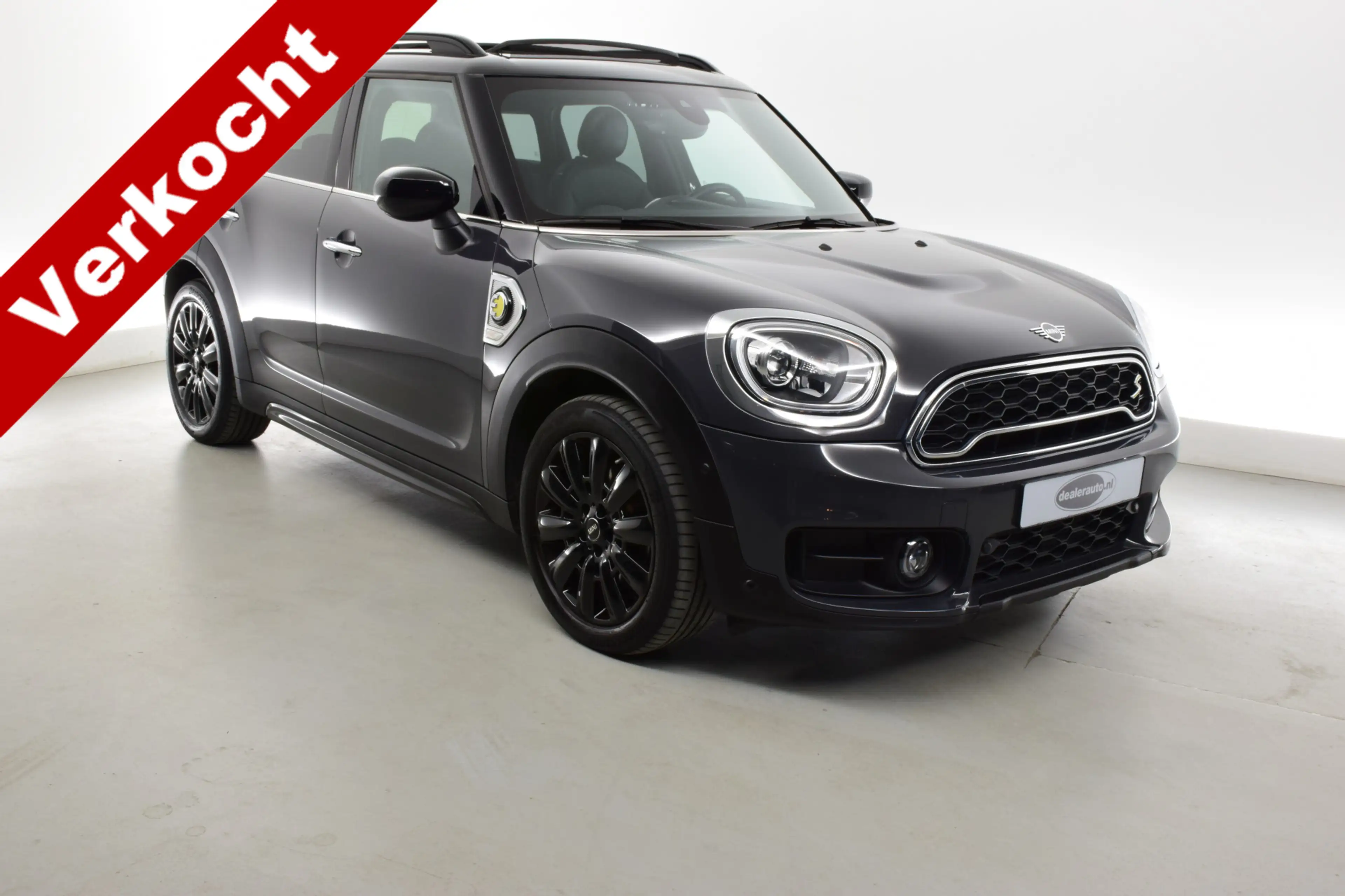 MINI Cooper SE Countryman 2.0 ALL4-PANORAMA-LEDER-HARMANKARDON-CAMERA , schu